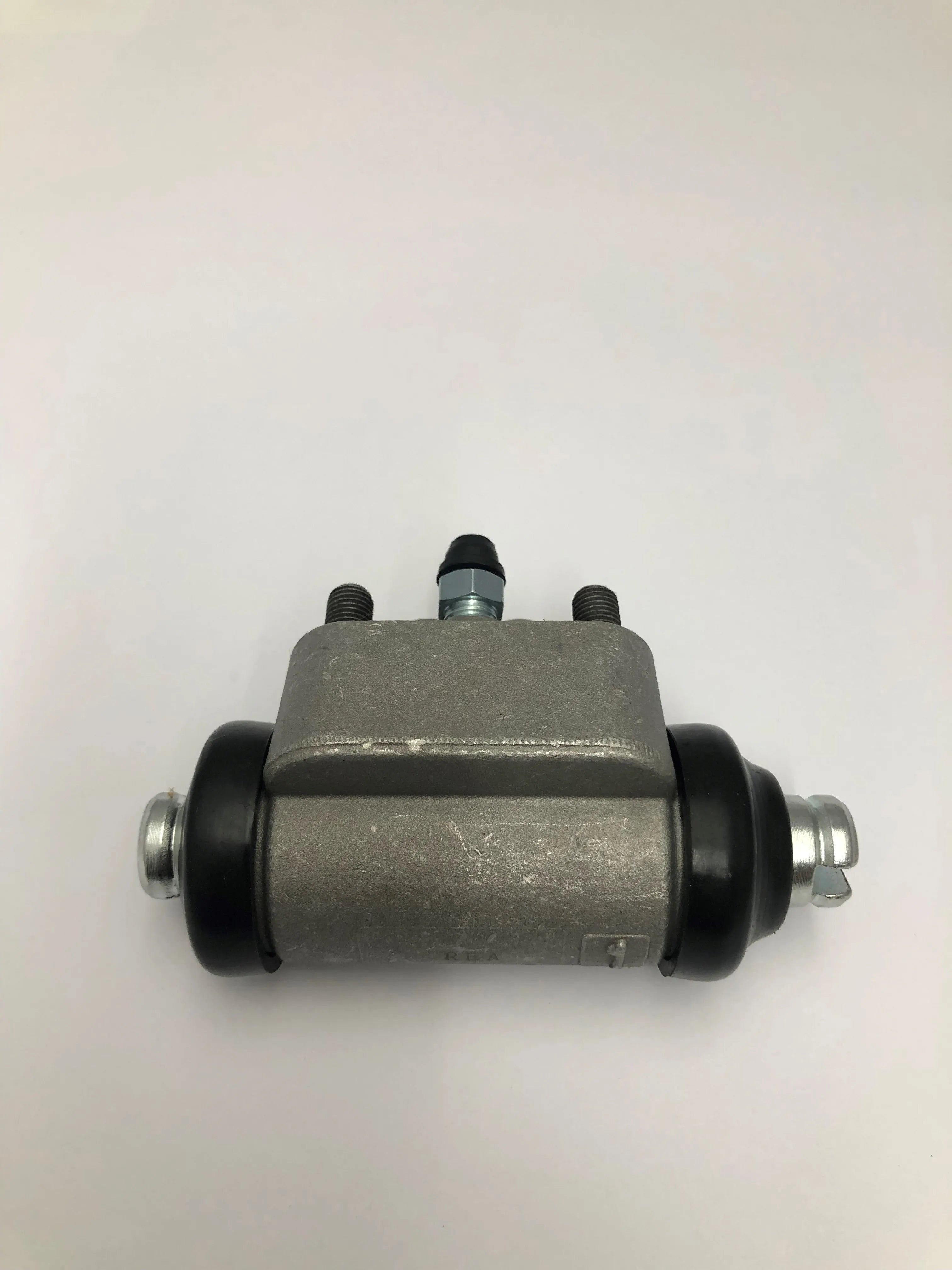 WHEEL CYLINDER LAND ROVER S3 SWB RHR 243302-Land Rover-Sovereign Auto