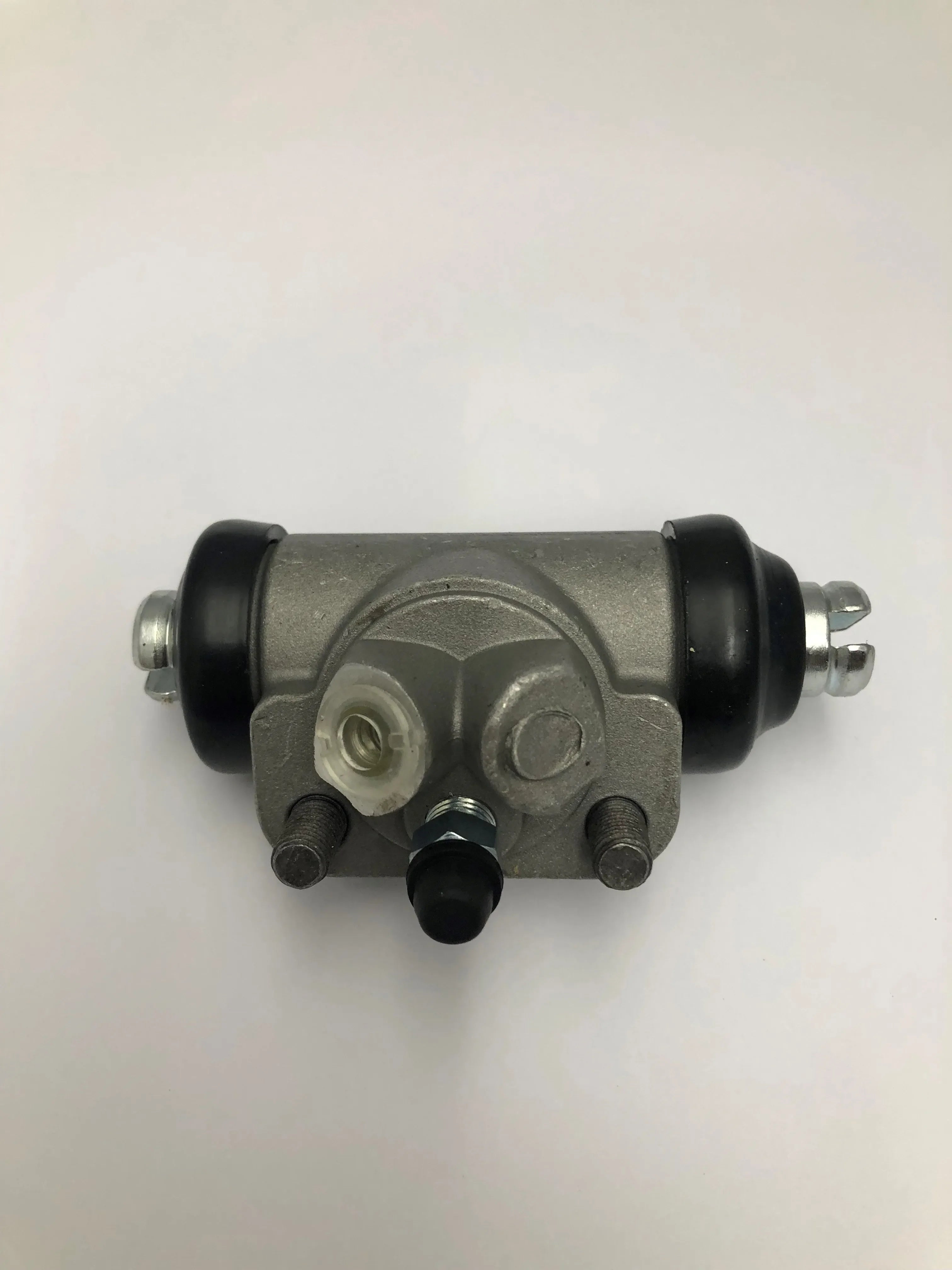 WHEEL CYLINDER LAND ROVER S3 SWB RHR 243302-Land Rover-Sovereign Auto