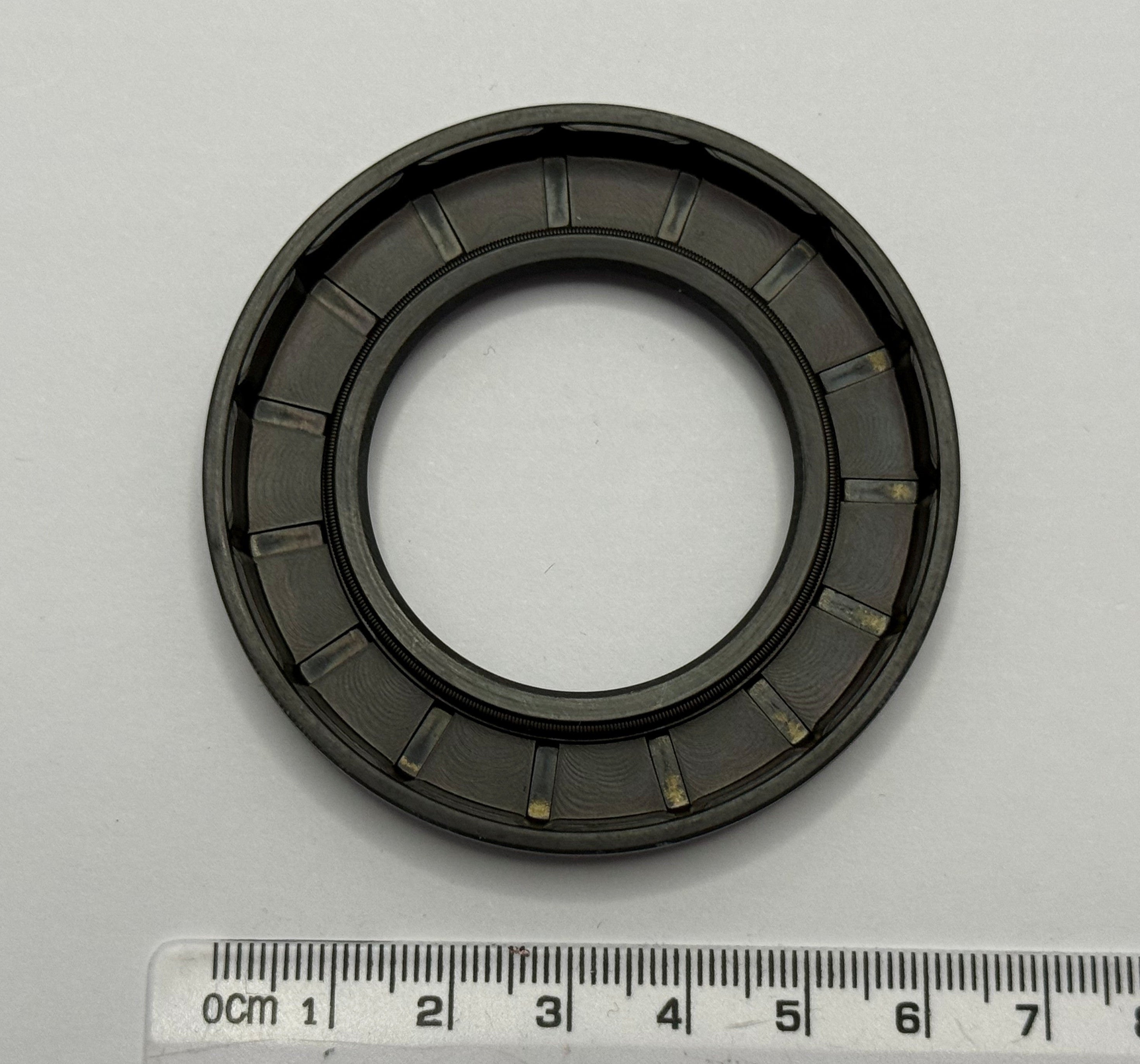 MGB REAR DIFF PINION OIL SEAL 88G320