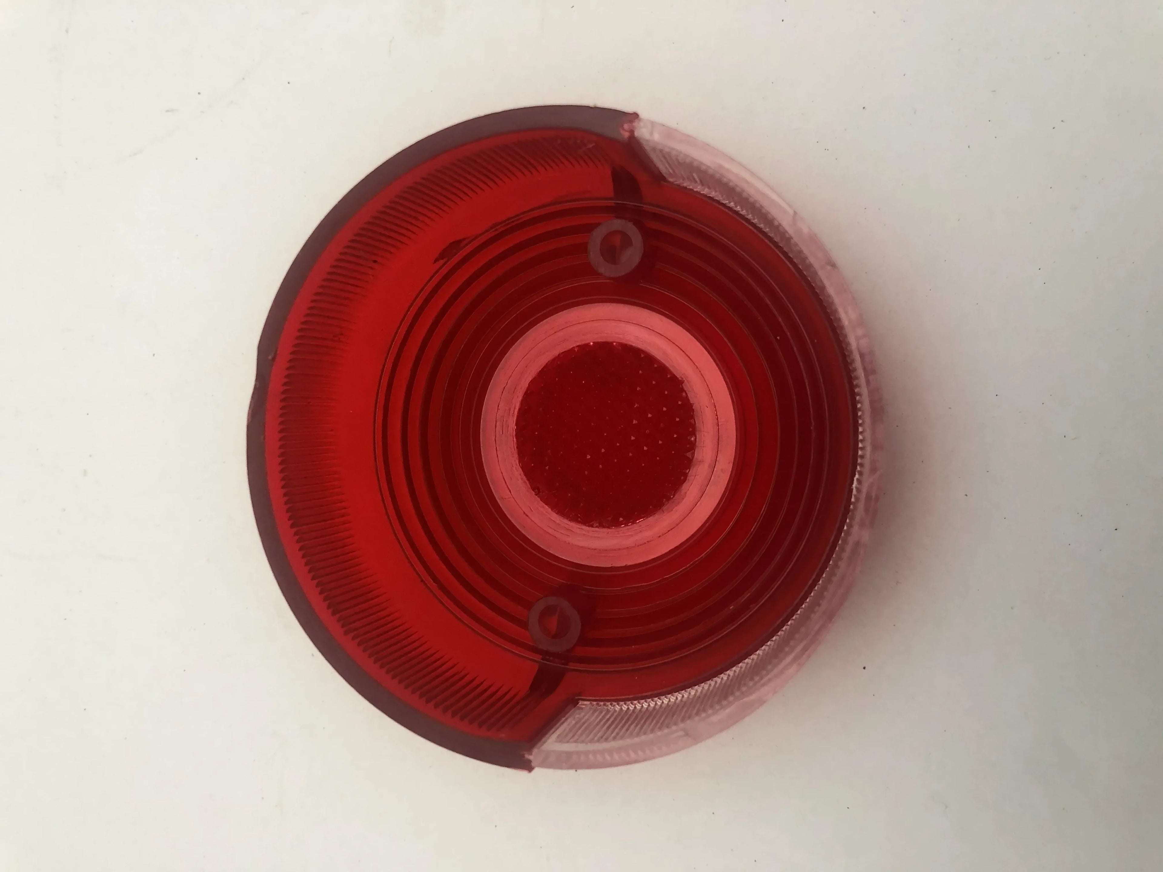 LAND ROVER STOP TAIL LAMP LENS 589448-Land Rover-Sovereign Auto