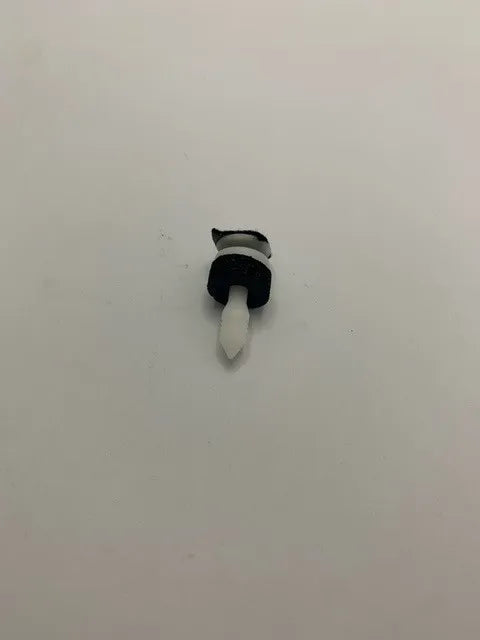 DOOR TRIM CLIP C2S13494-Jaguar-Sovereign Auto