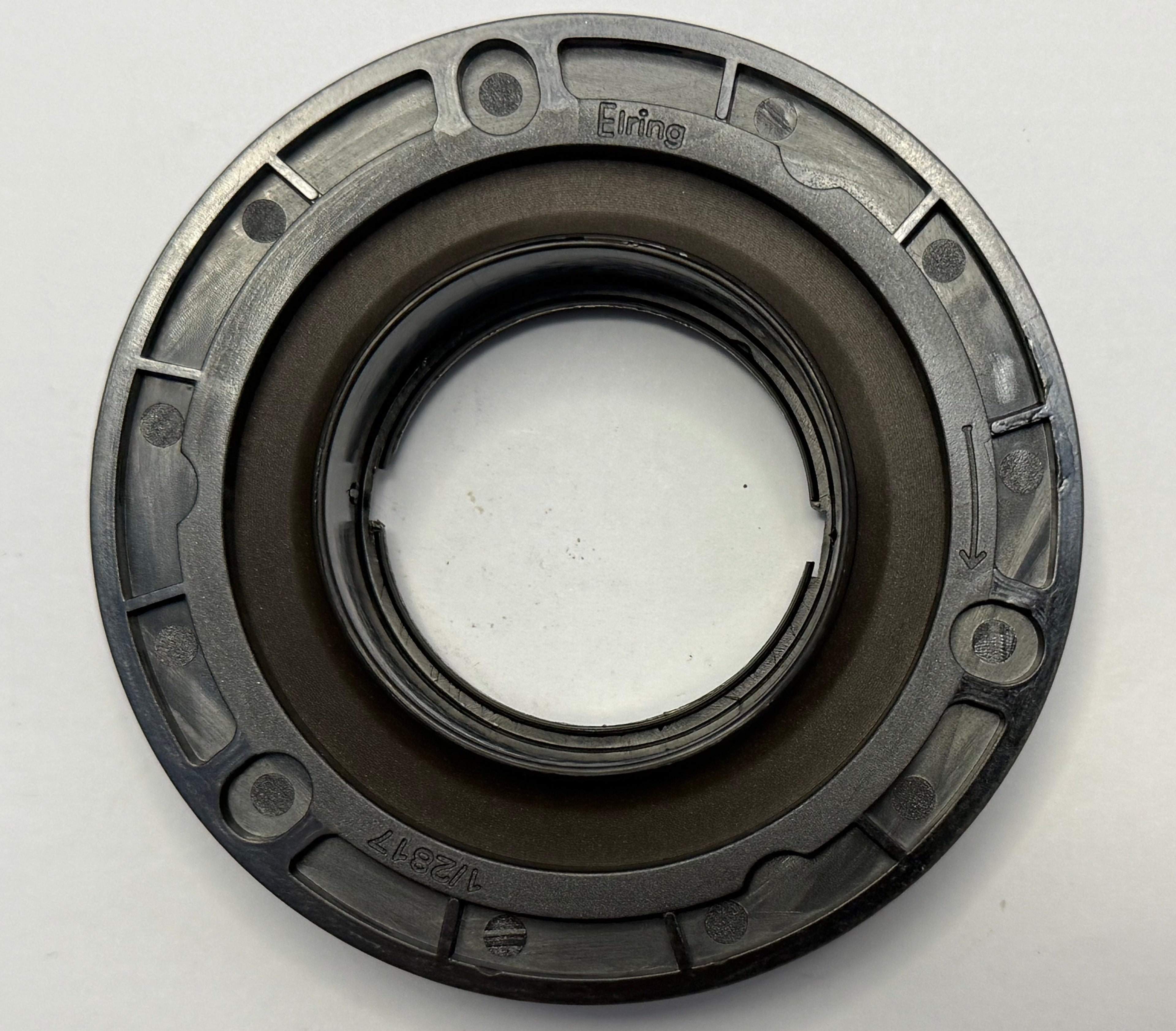 Land Rover FRONT CRANK SEAL LR077704