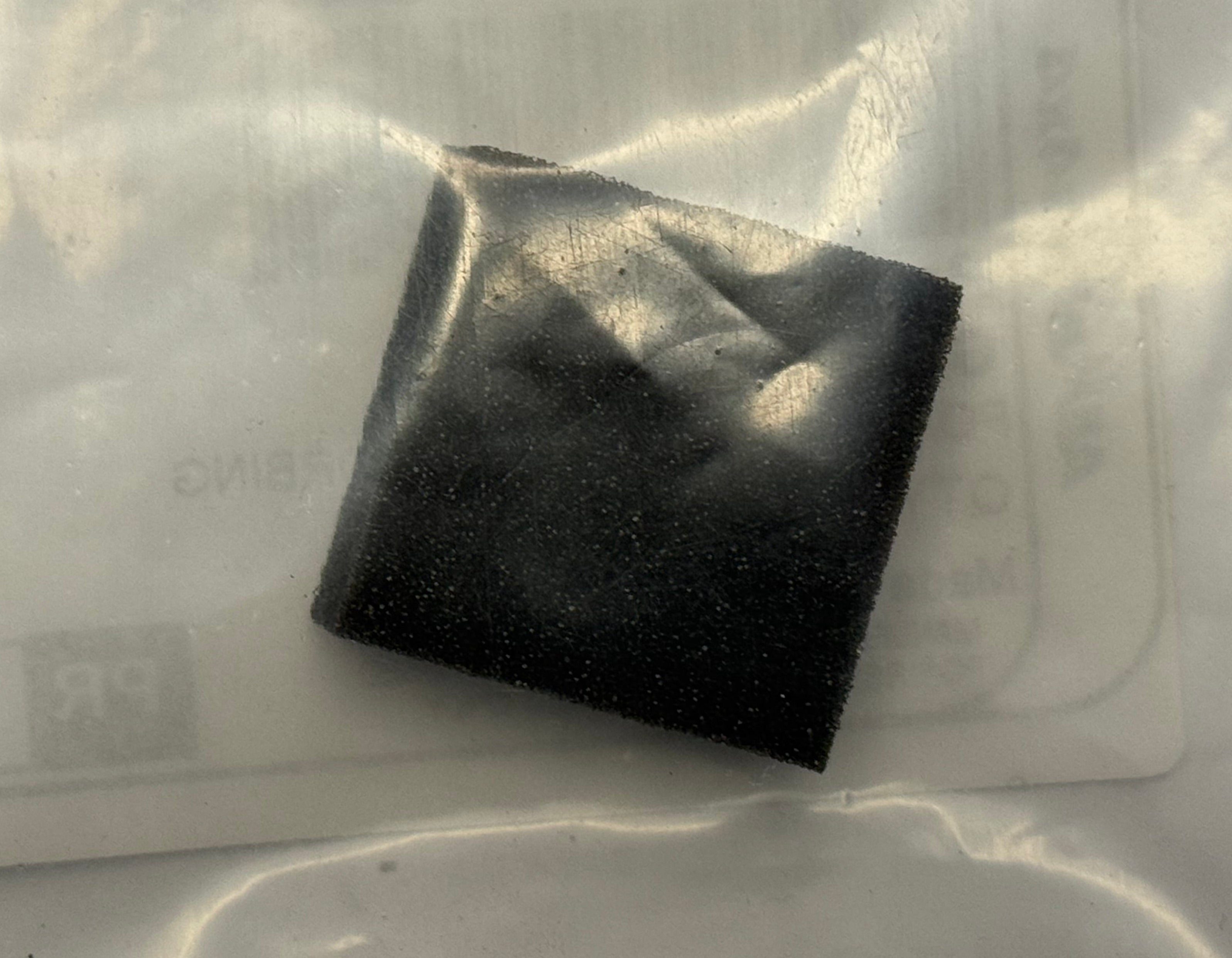 Land Rover, Range Rover FILTER MOUNTING PAD LR079995