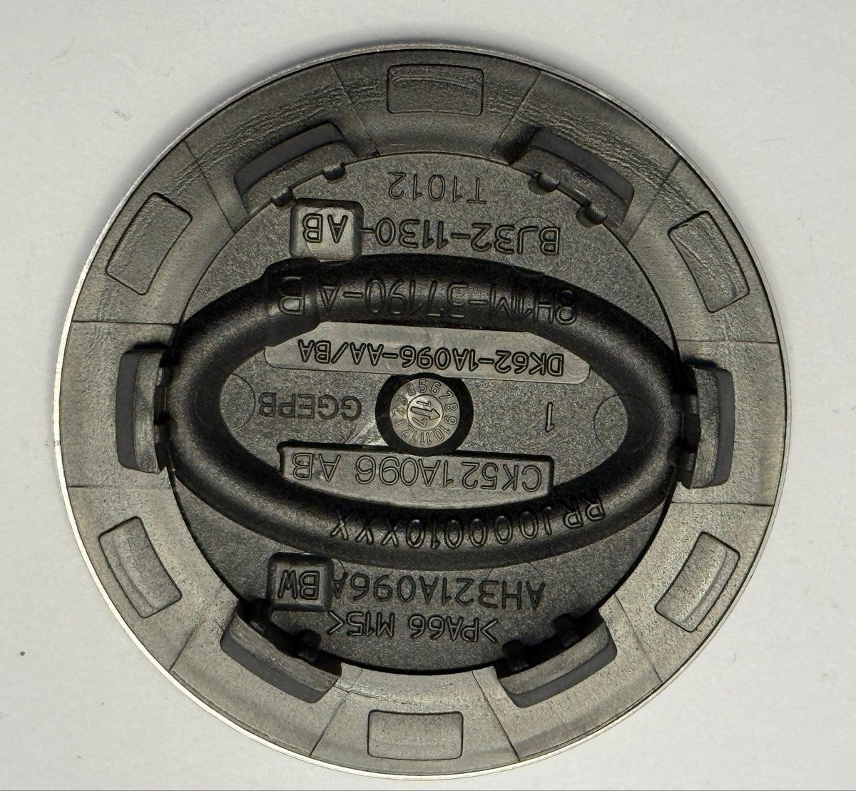 Land Rover CENTRE CAPS LR089424