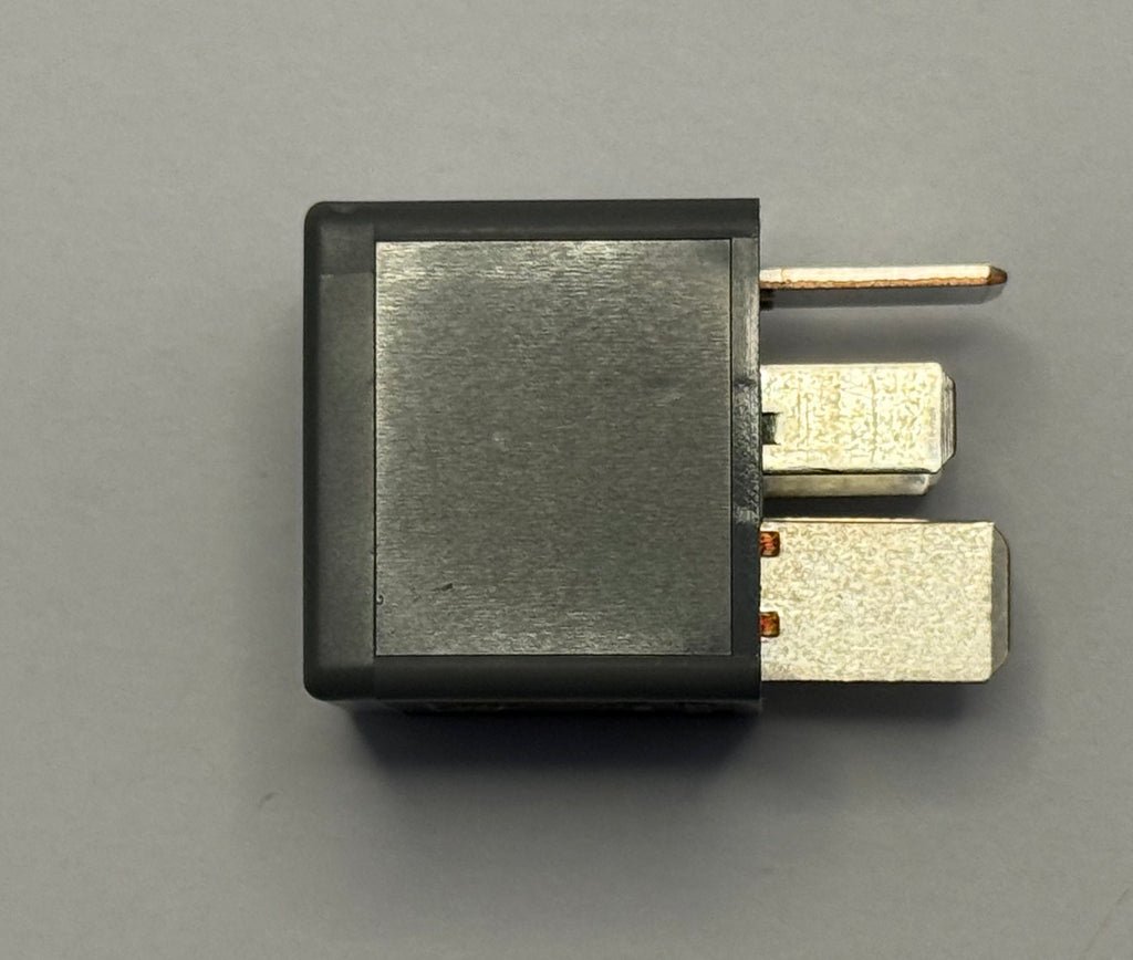 Land Rover, Range Rover RELAY LR126493