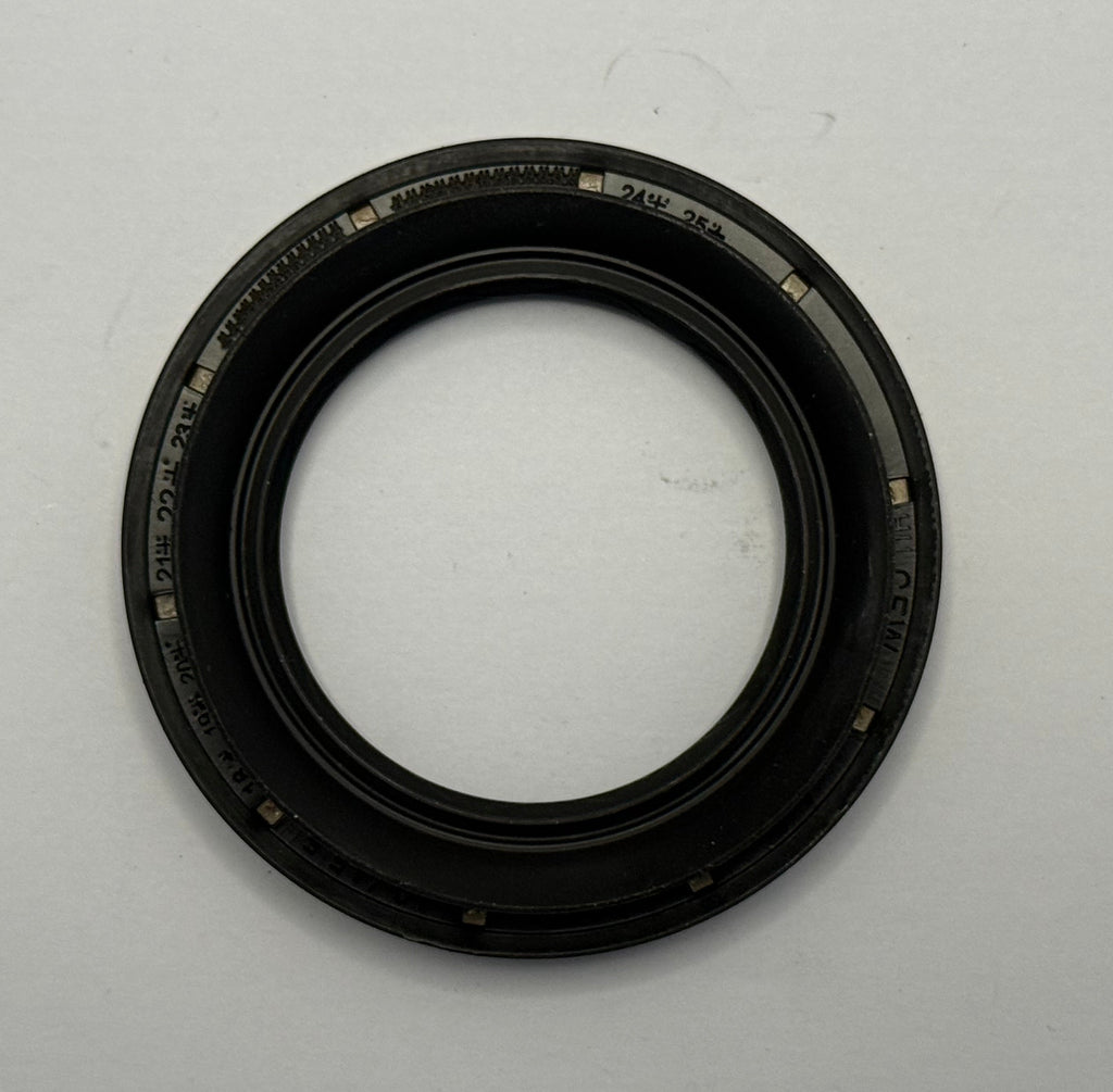 Land Rover, Range Rover AXEL SEAL LR158113