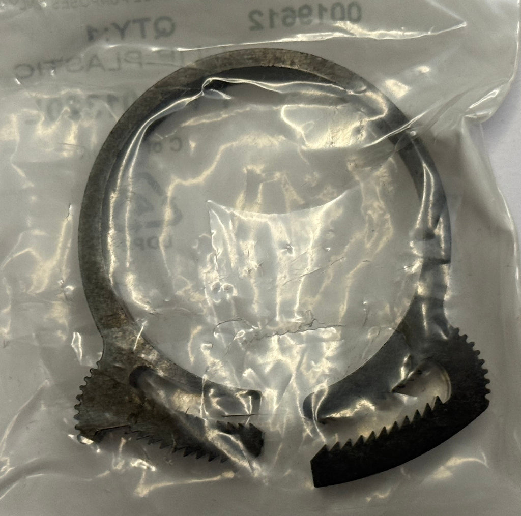 Land Rover CLIP PYC101320L