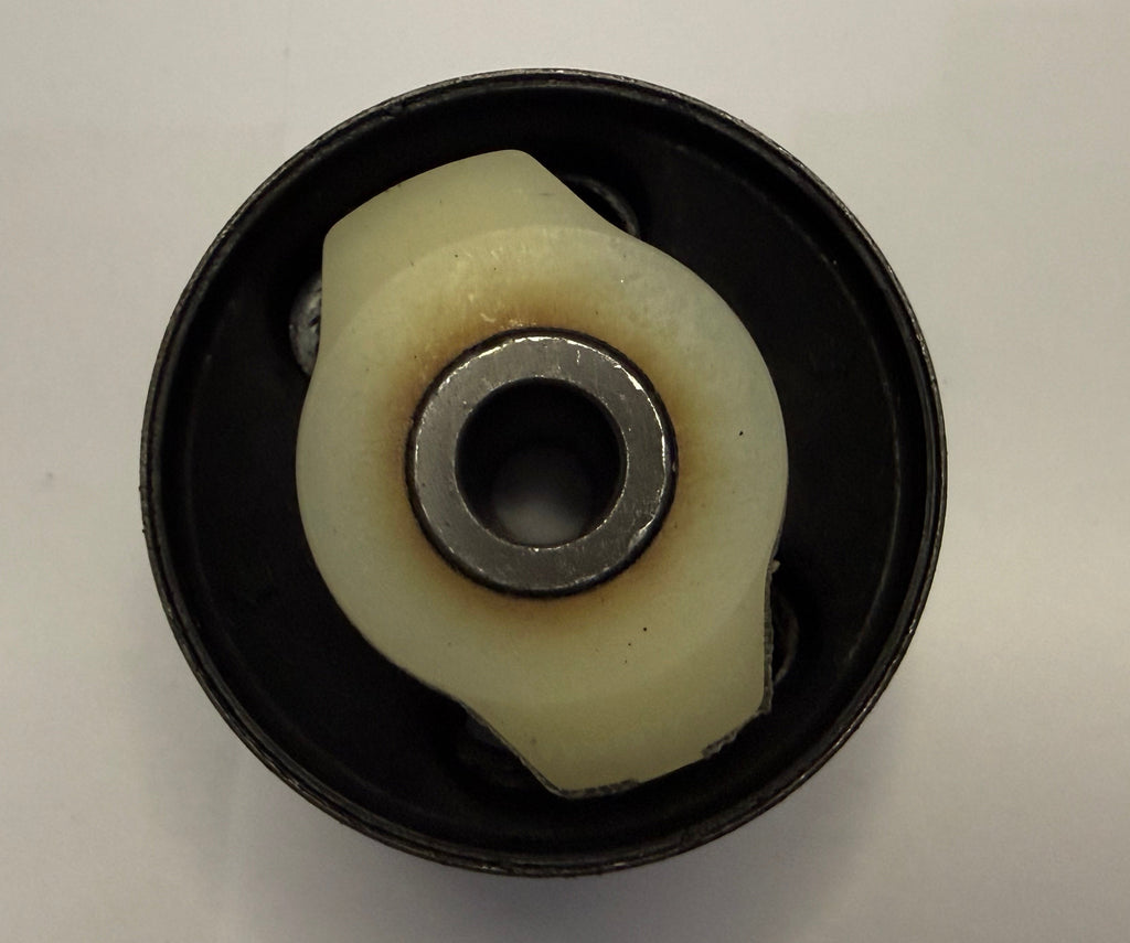 Land Rover REAR ARM BUSH RGX500300