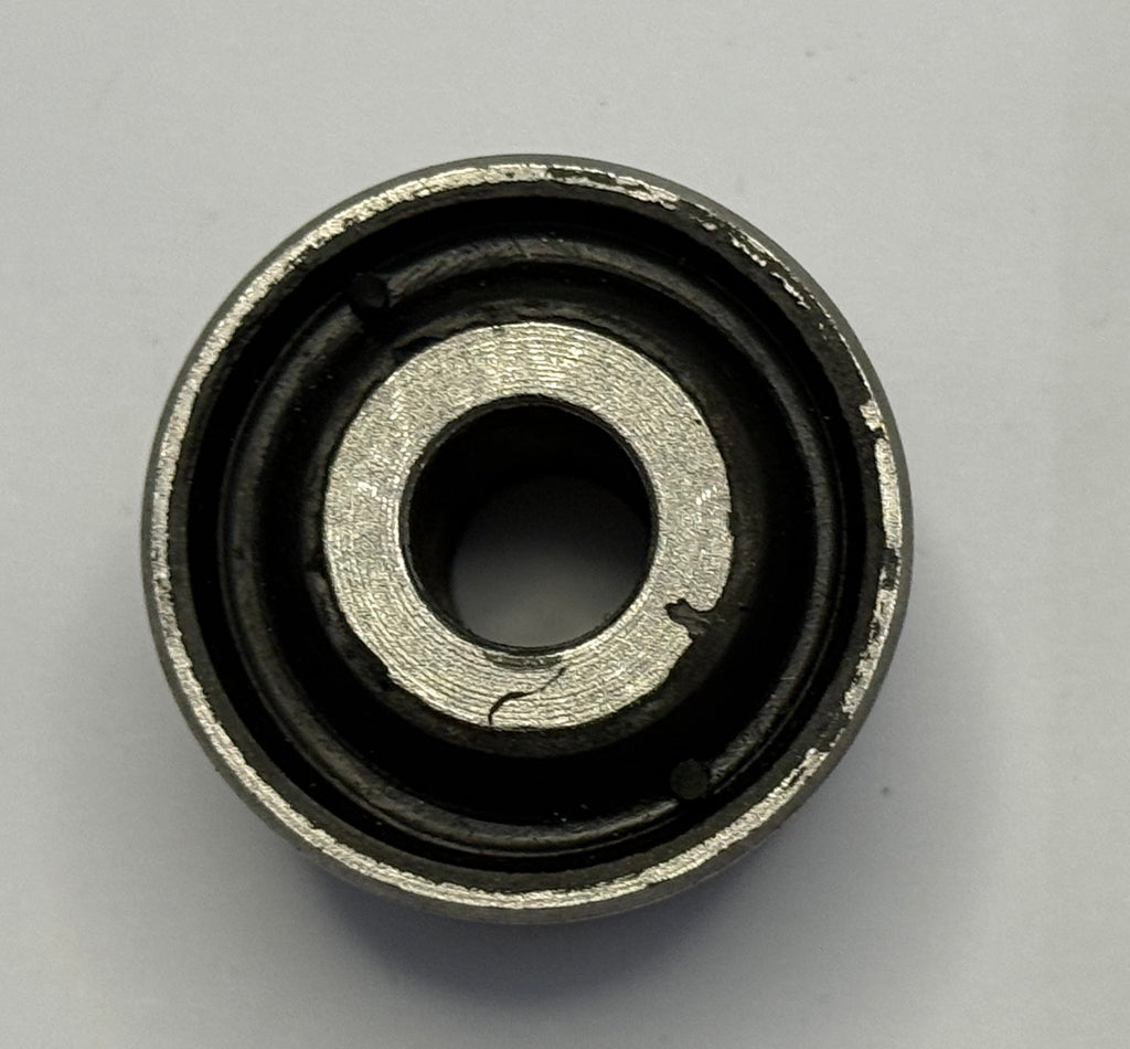 Land Rover DAMPER BUSH ROA100050