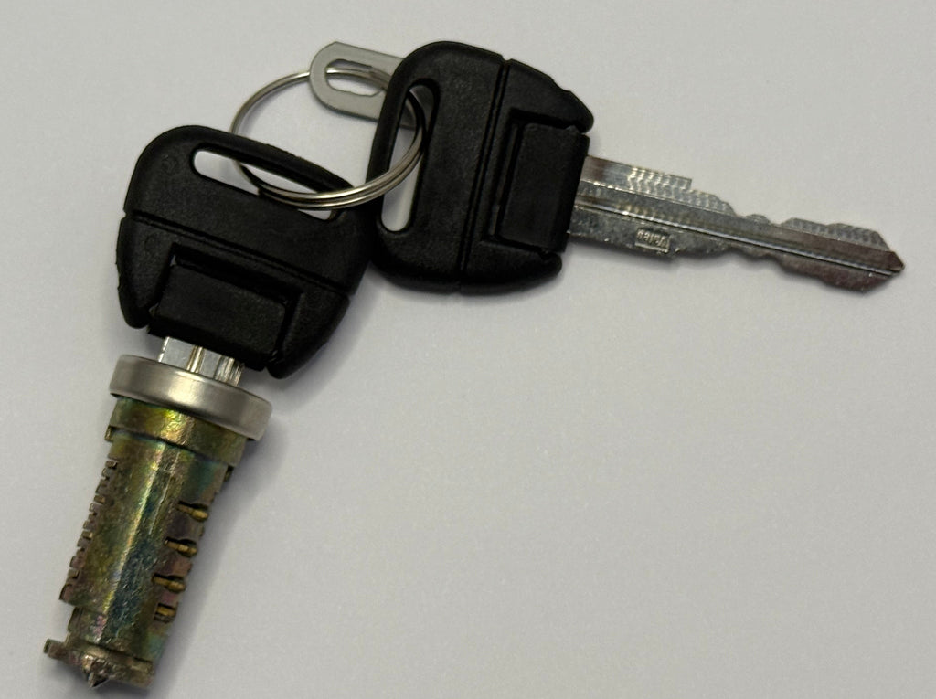 Land Rover DOOR LOCK BARREL & KEY RTC6689