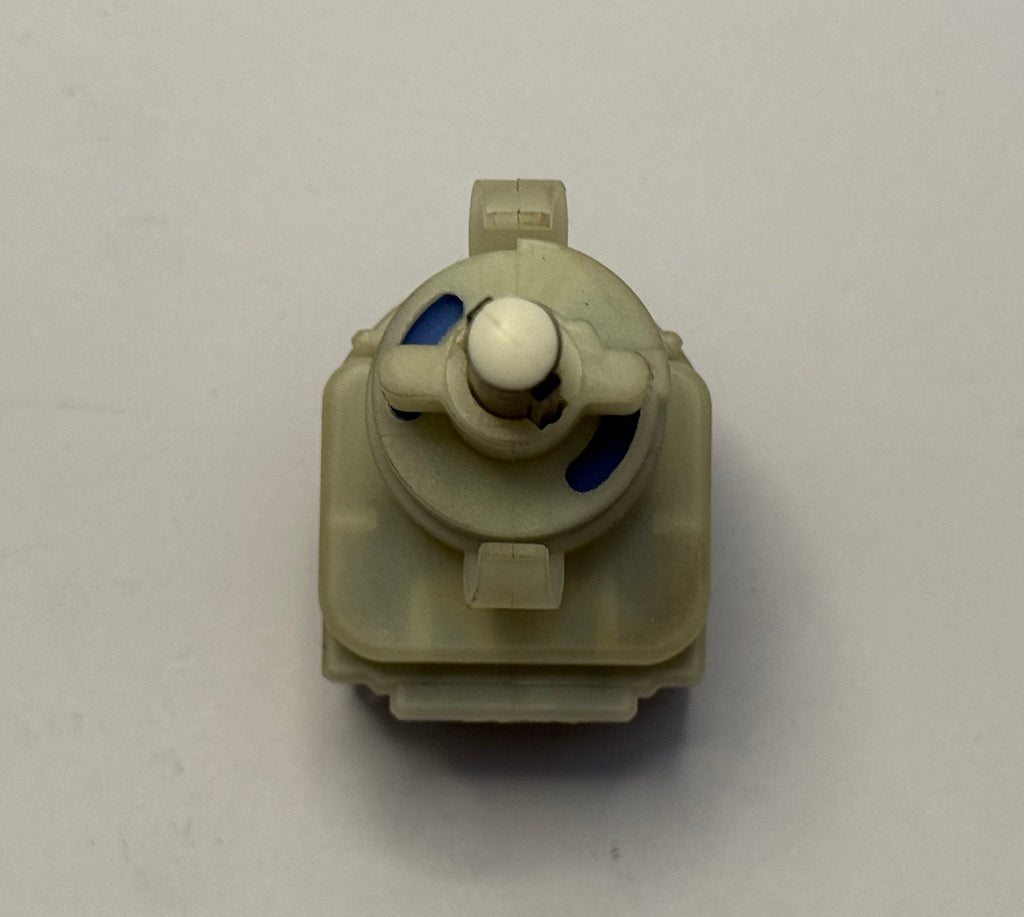Land Rover, Range Rover BRAKE LAMP SWITCH XKB500120