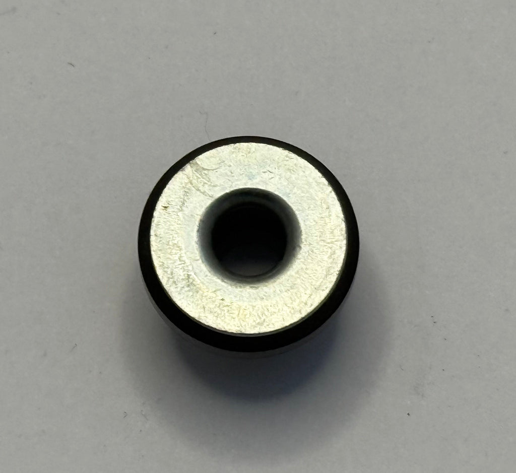 Jaguar CAM COVER ISOLATOR AJ810631