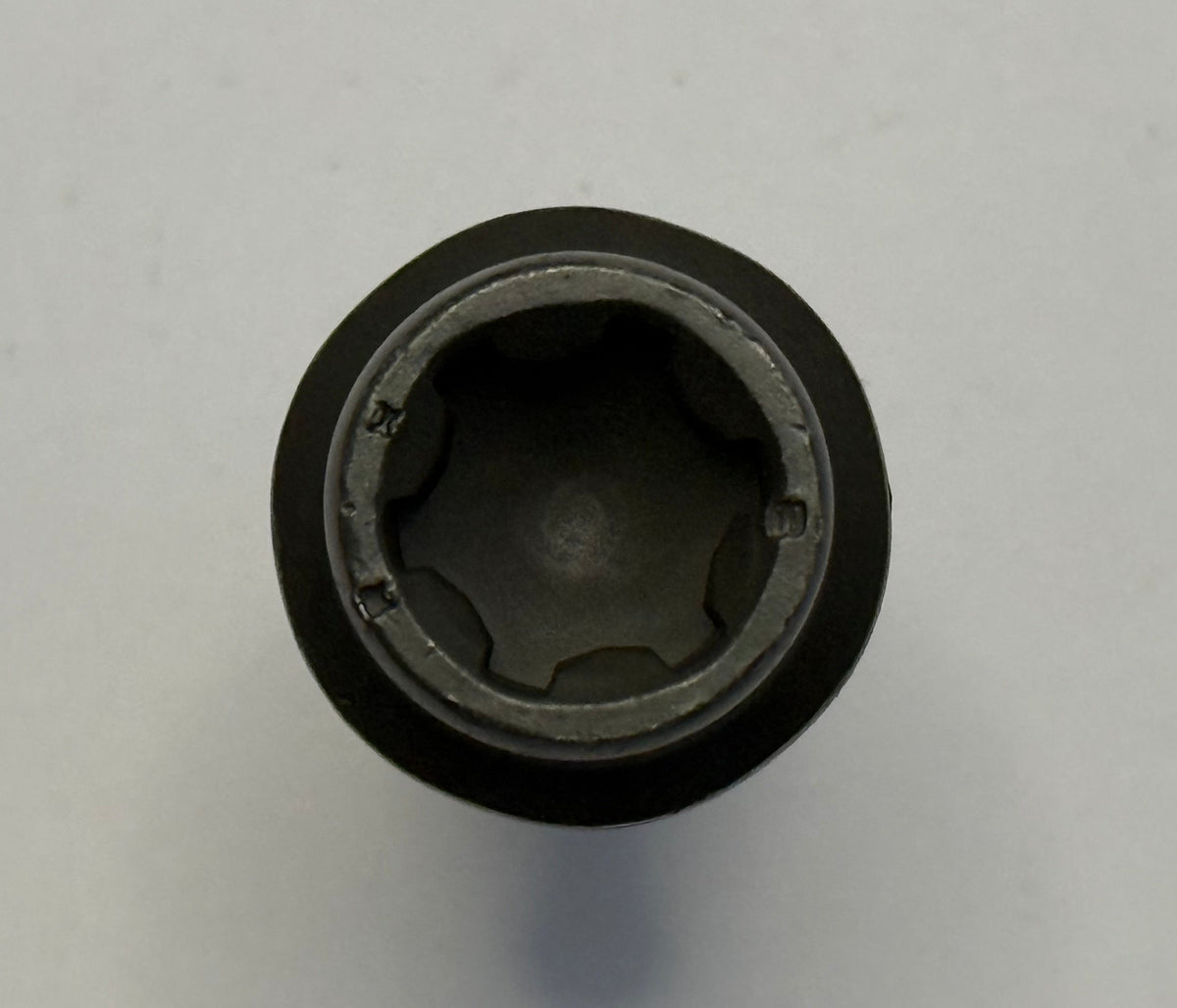 Jaguar CAMSHAFT BOLT AJ82291