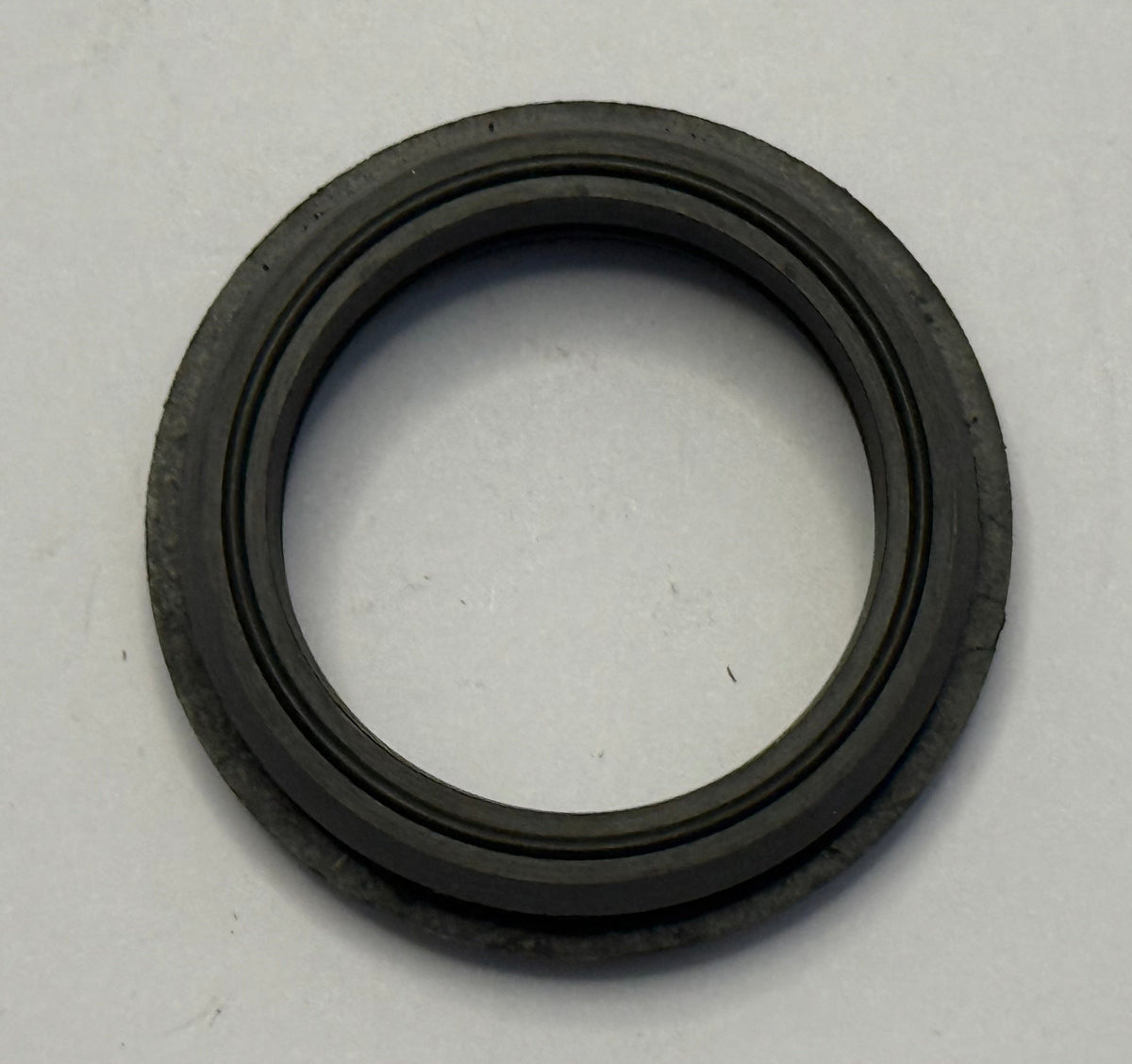Jaguar GROMMET VALVE AJ82577