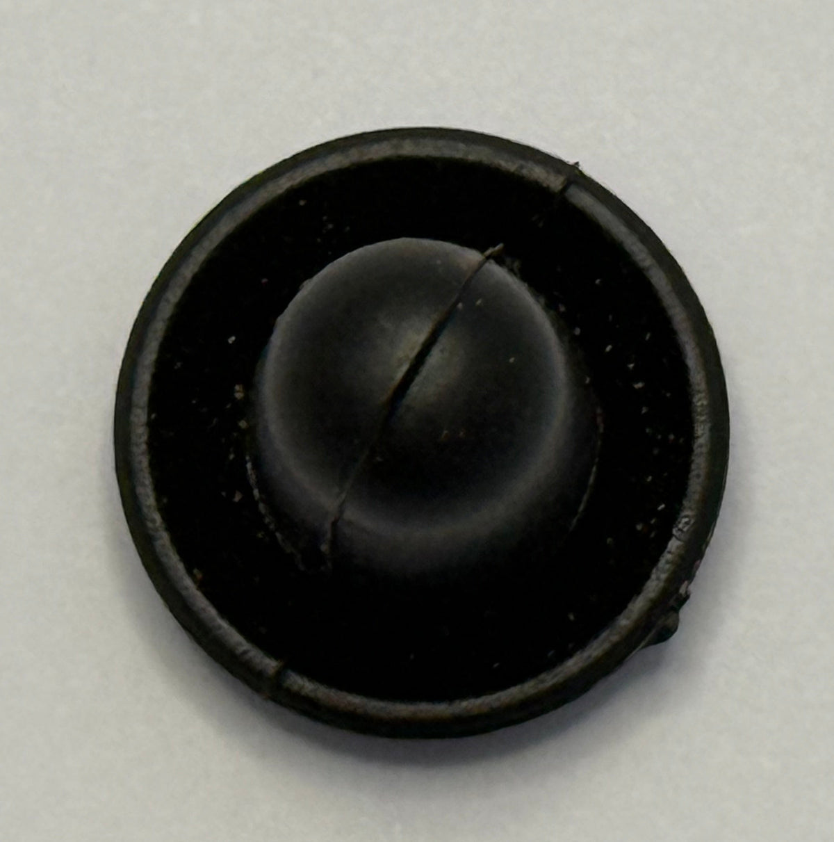Jaguar, Daimler CARPET FASTENER BD22665