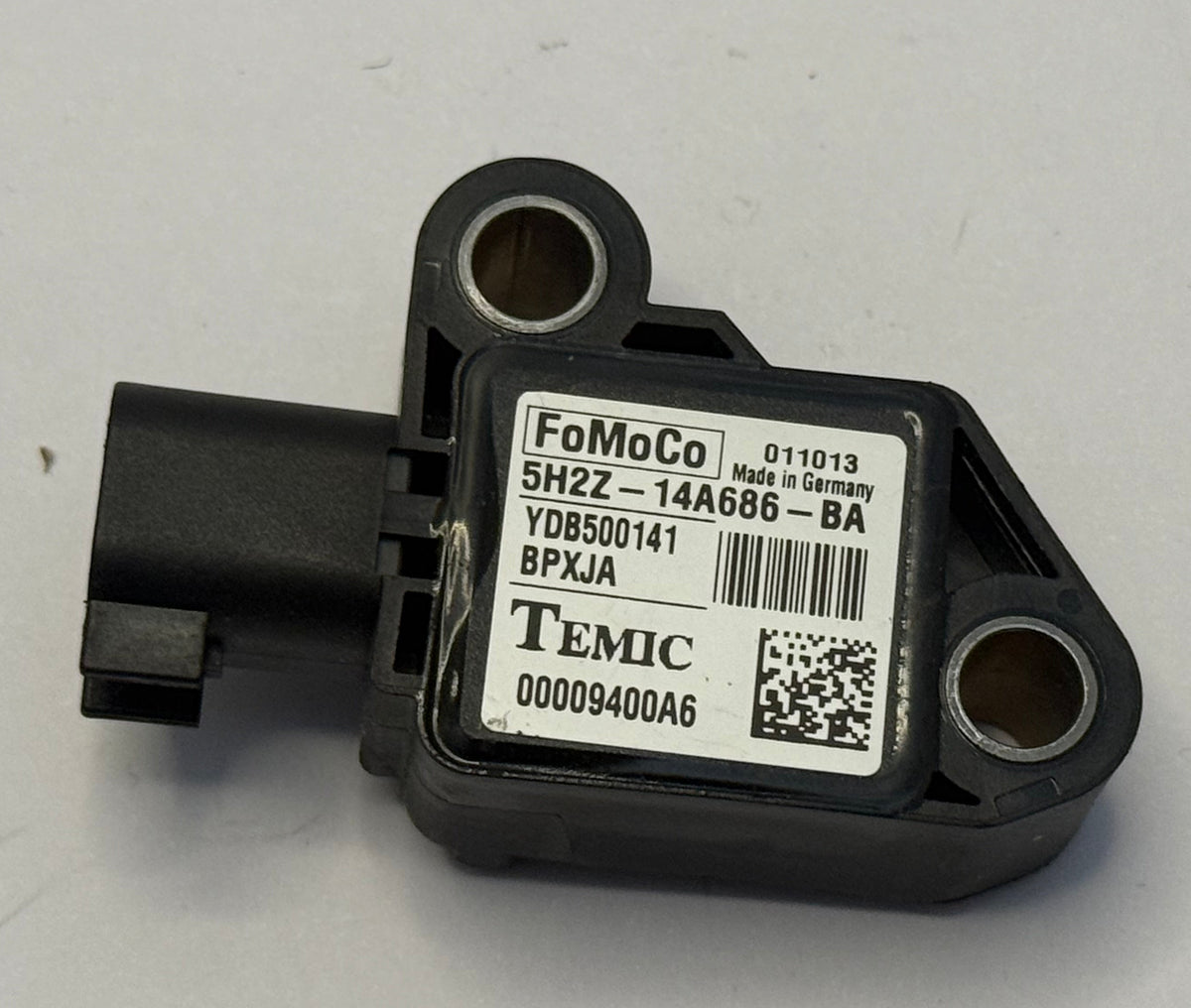 Jaguar FRONT AIR BAG SENSOR C2P3922