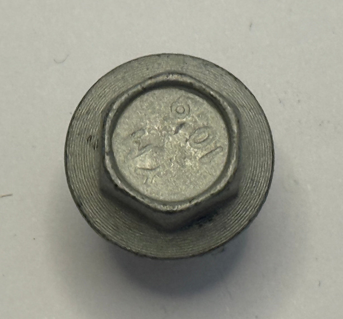 Jaguar TORQUE CONVERTER BOLT C2P7629