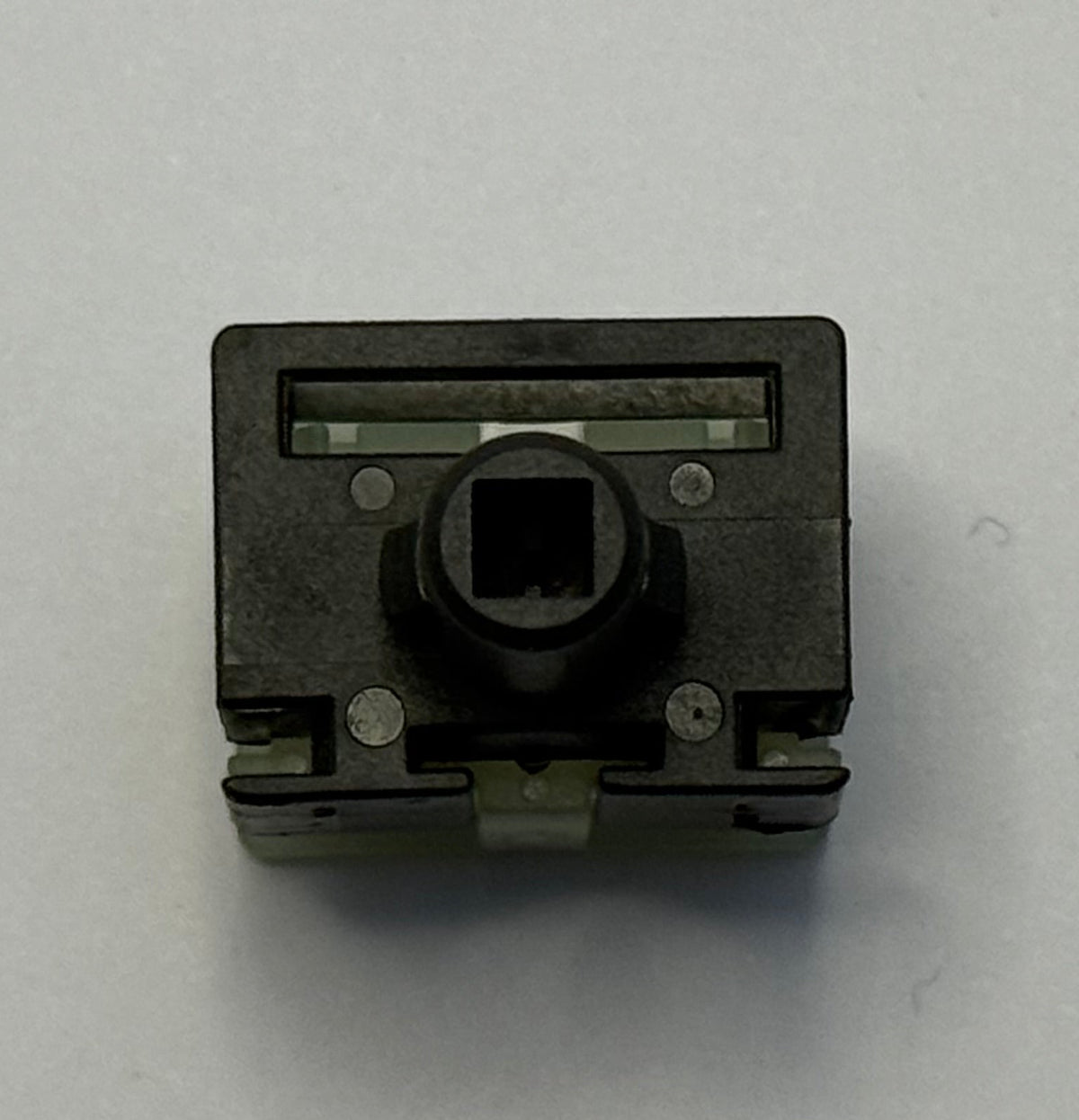 Jaguar RETAINING CLIP ON LATCH C2S35117