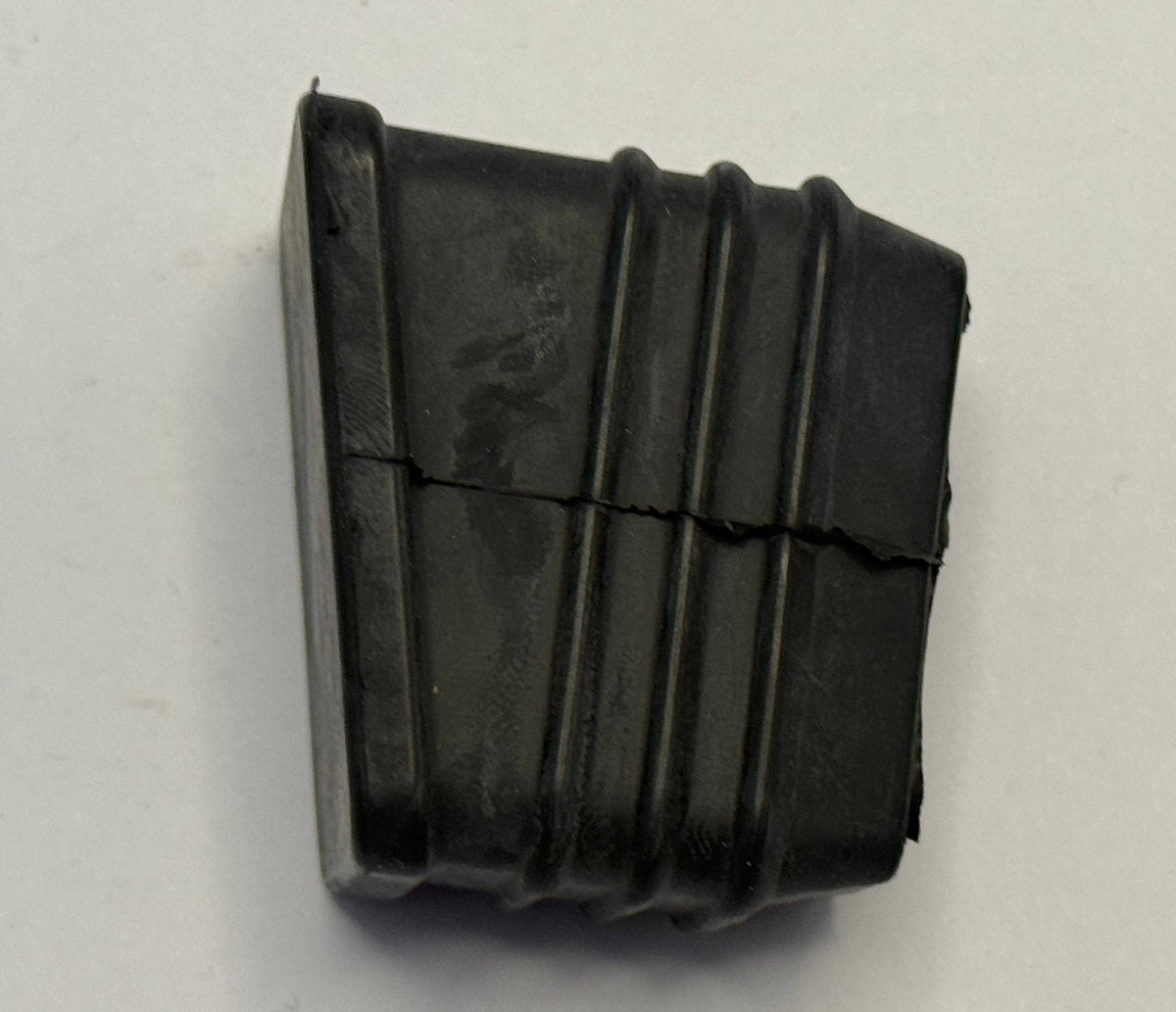 Jaguar JACKING POINT RUBBER CAC9397
