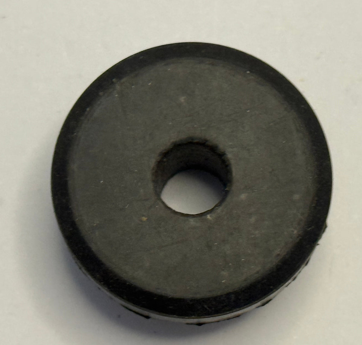Jaguar RADIATOR MOUNT CBC1576