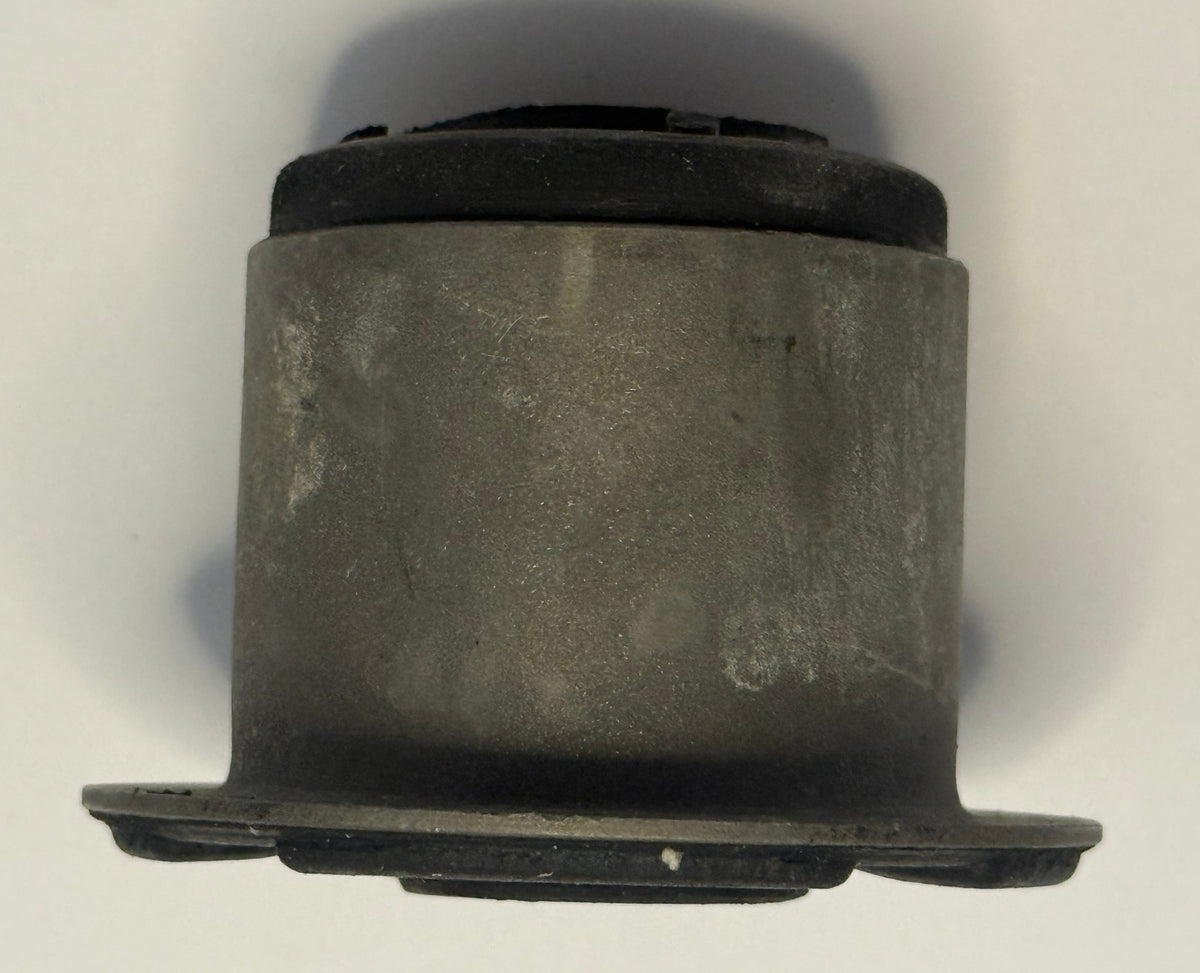 Jaguar LOWER CONTROL ARM BUSH CBC2291