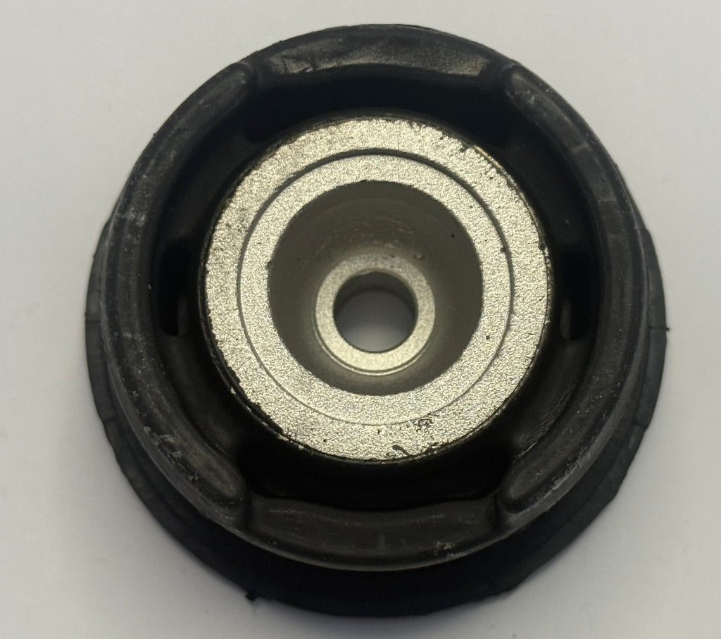 Jaguar DIFFERENTIAL MOUNT CCC6875