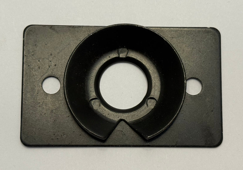 Land Rover BONNET LATCH PLATE FPT500010