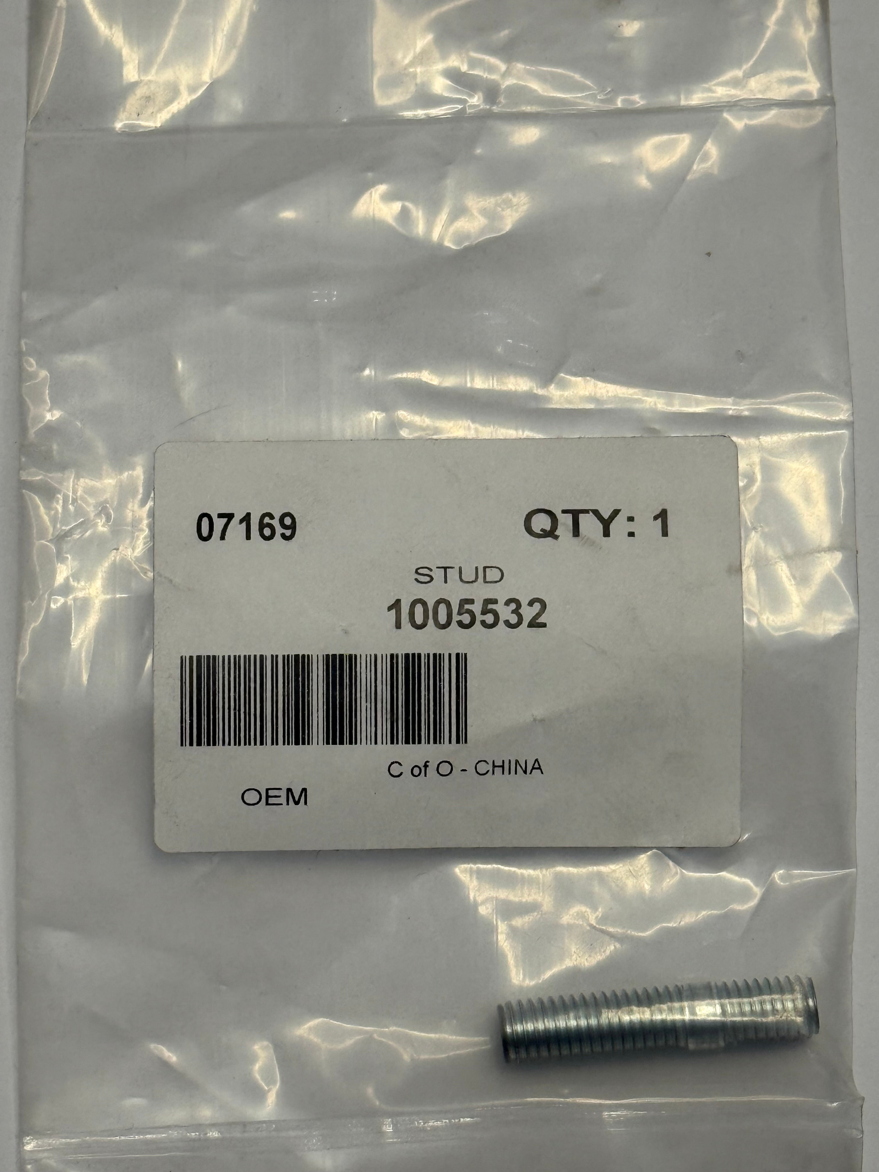 STUD-TURBO 1005532