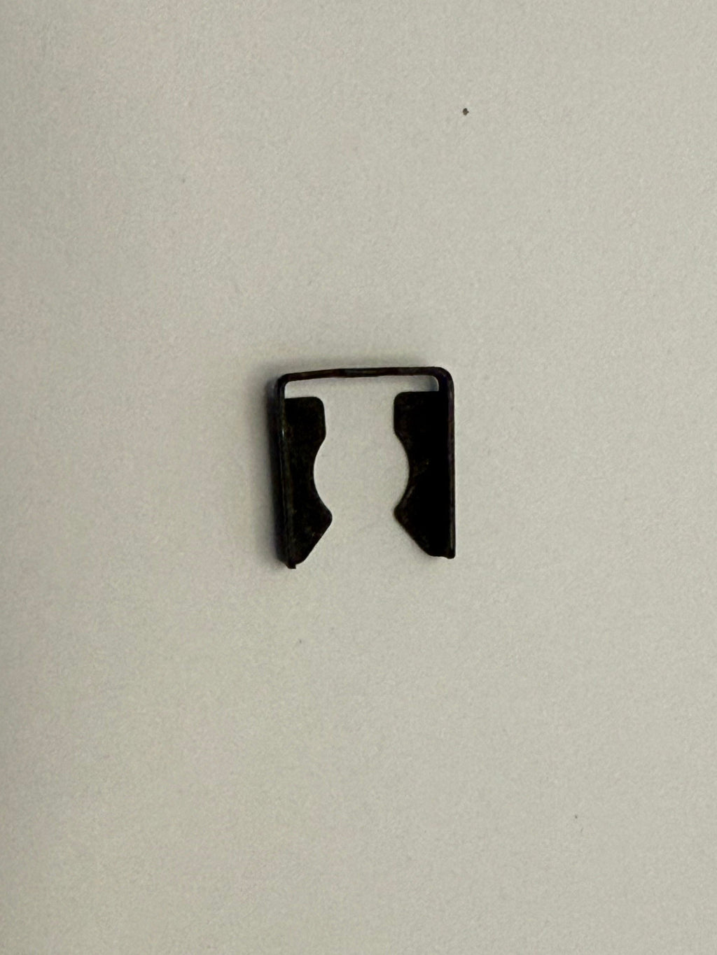 Land Rover FUEL INJECTOR CLIP 1274729