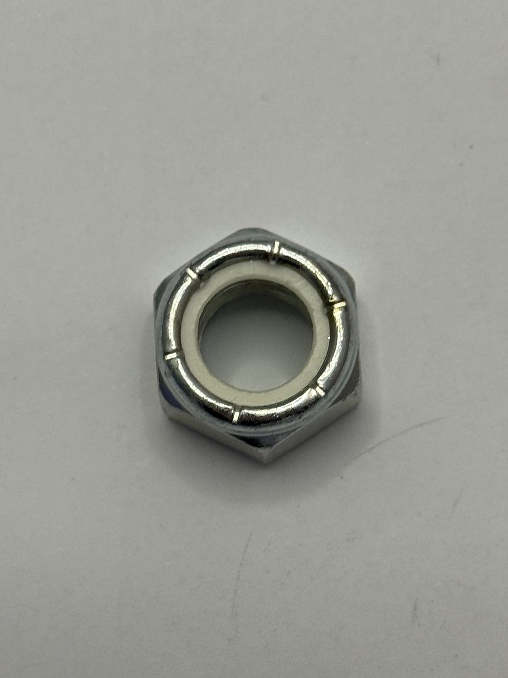 Land Rover, Range Rover NUT SELF LOCKING 252165