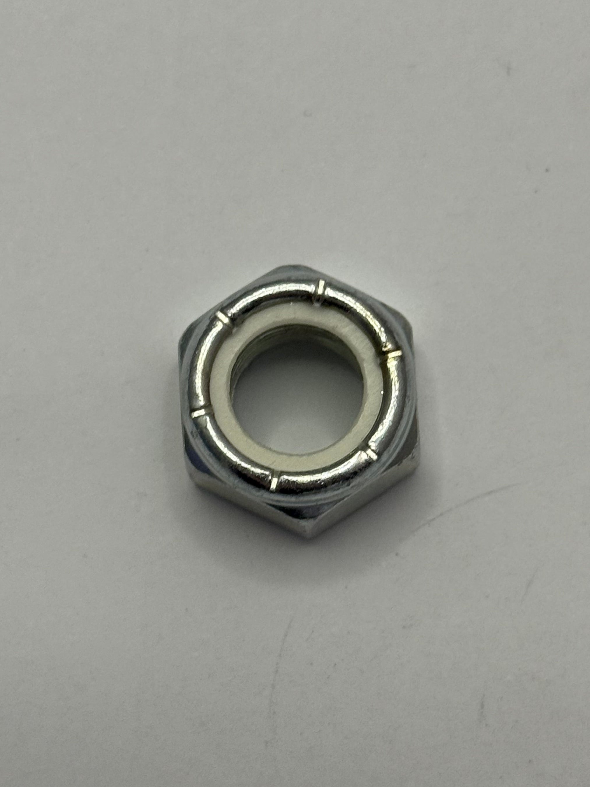 NUT SELF LOCKING 252165