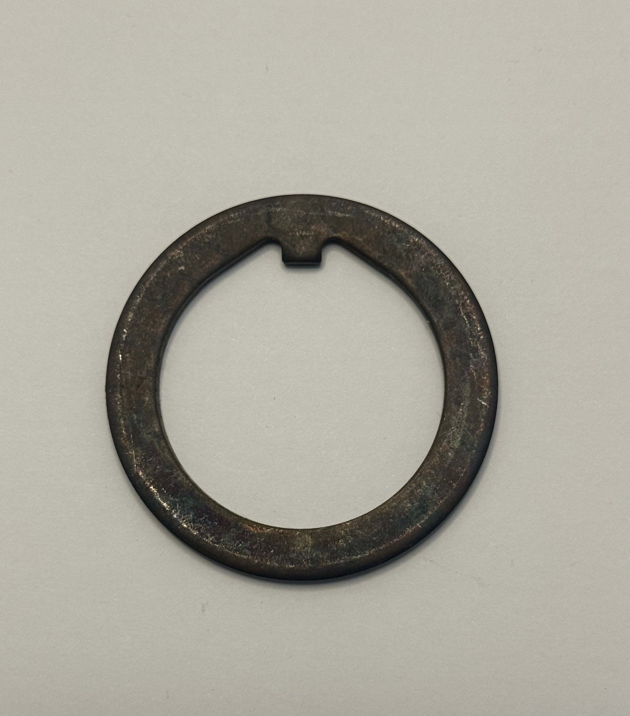 Land Rover DISTANCE PIECE 599698