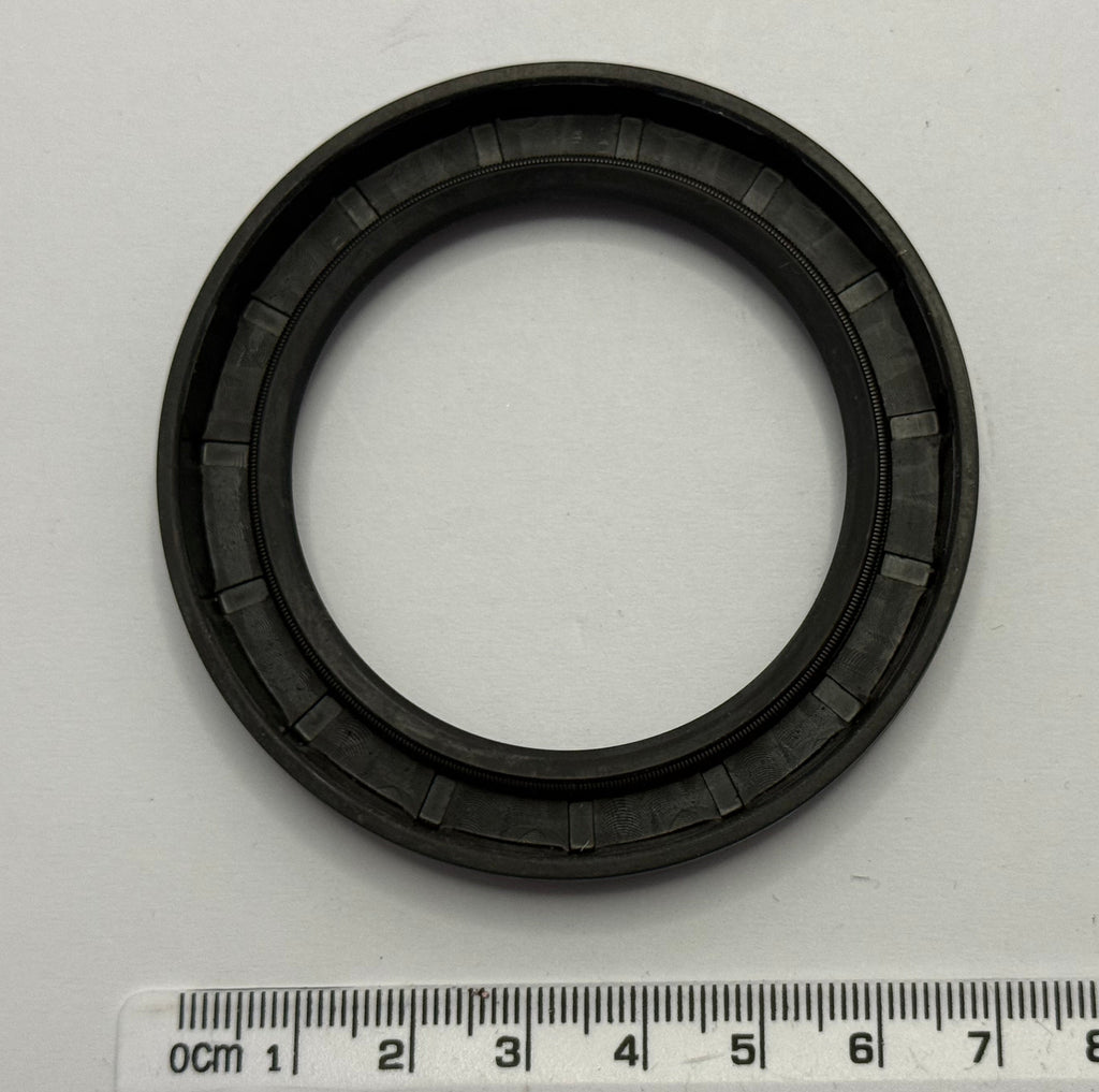 MG BANJO DIFF HUB SEAL AYB7088