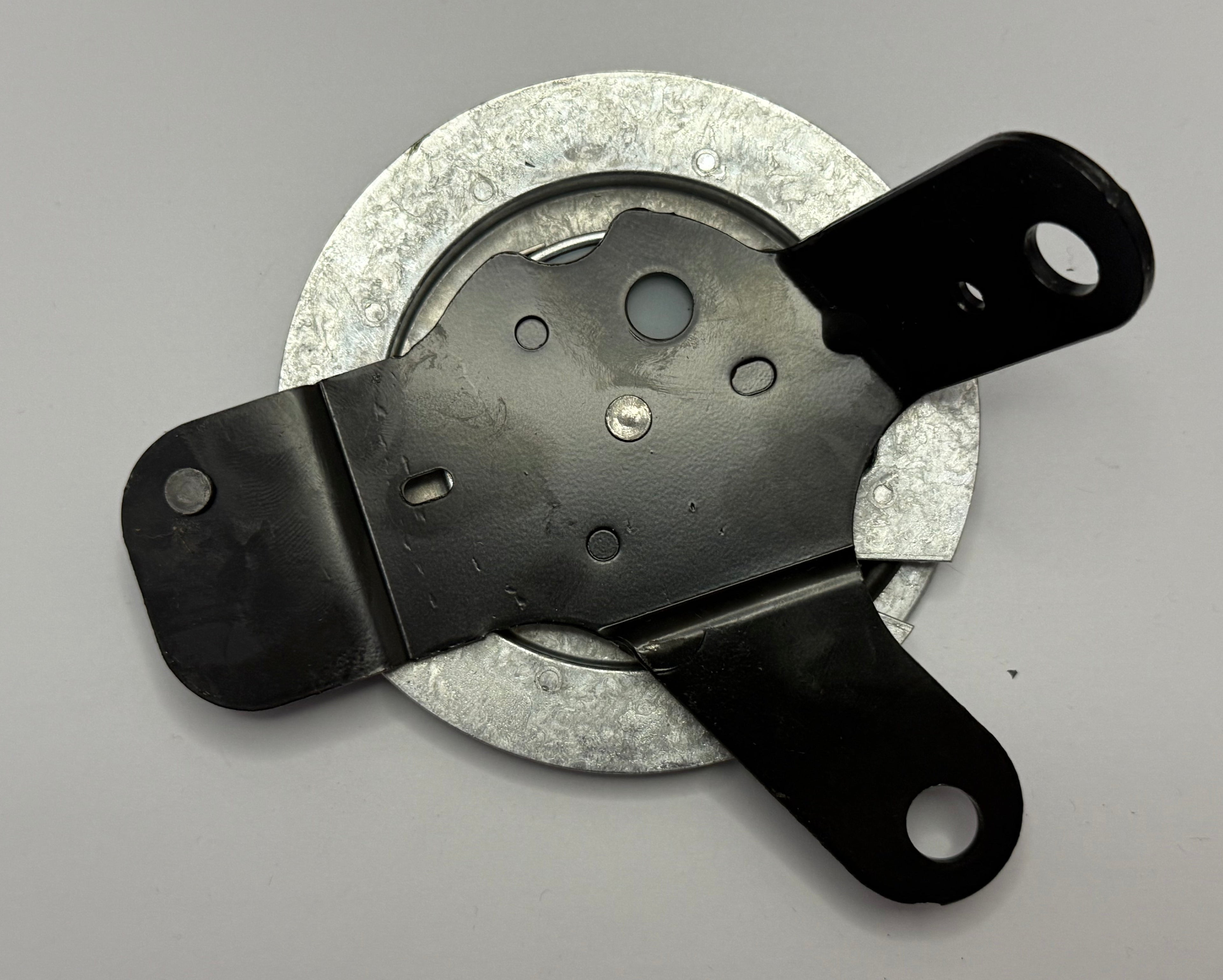 Land Rover LH LOWER TAILGATE STAY BHF780050