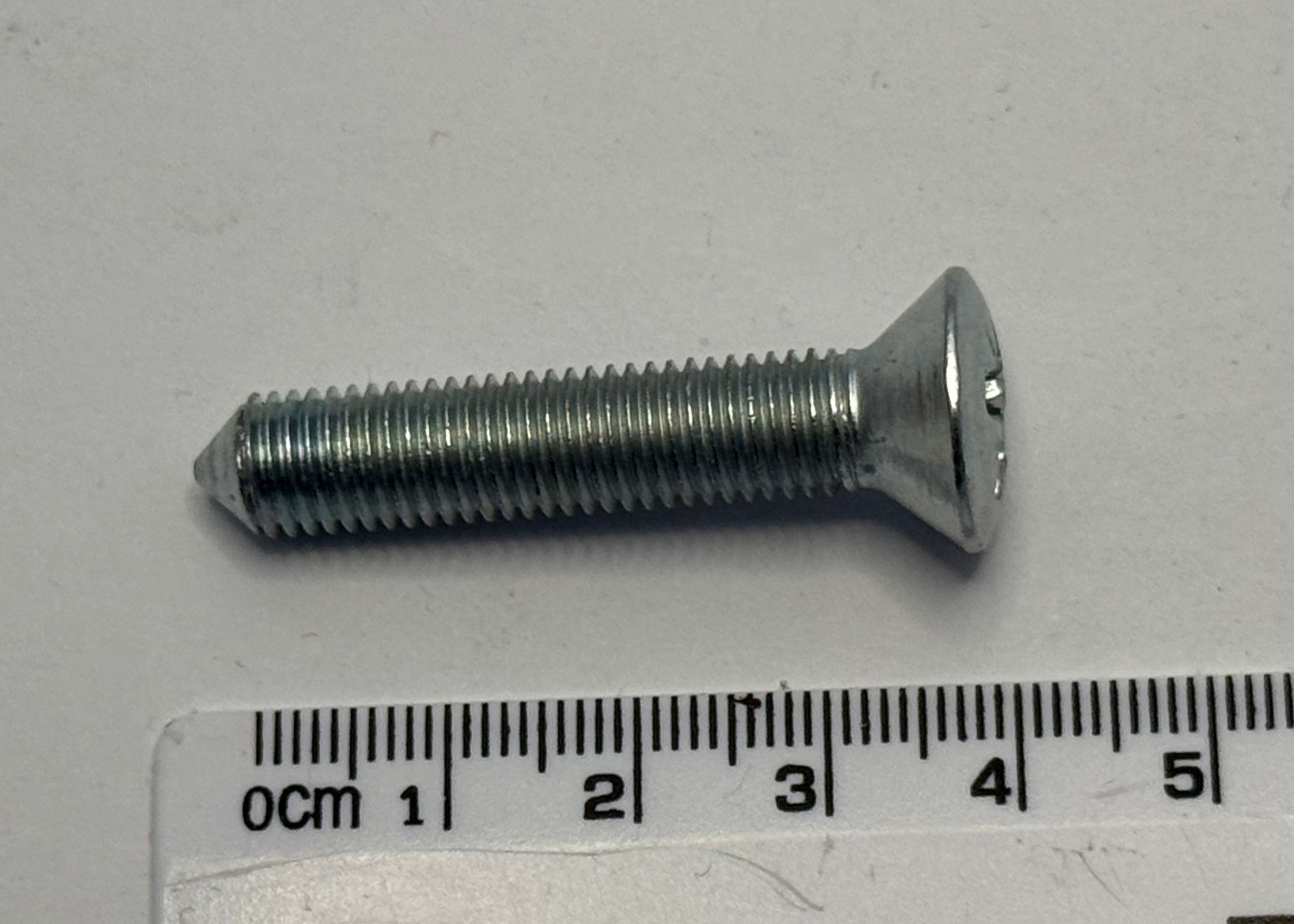 Land Rover TORX DRIVE BOLT BYG100140L