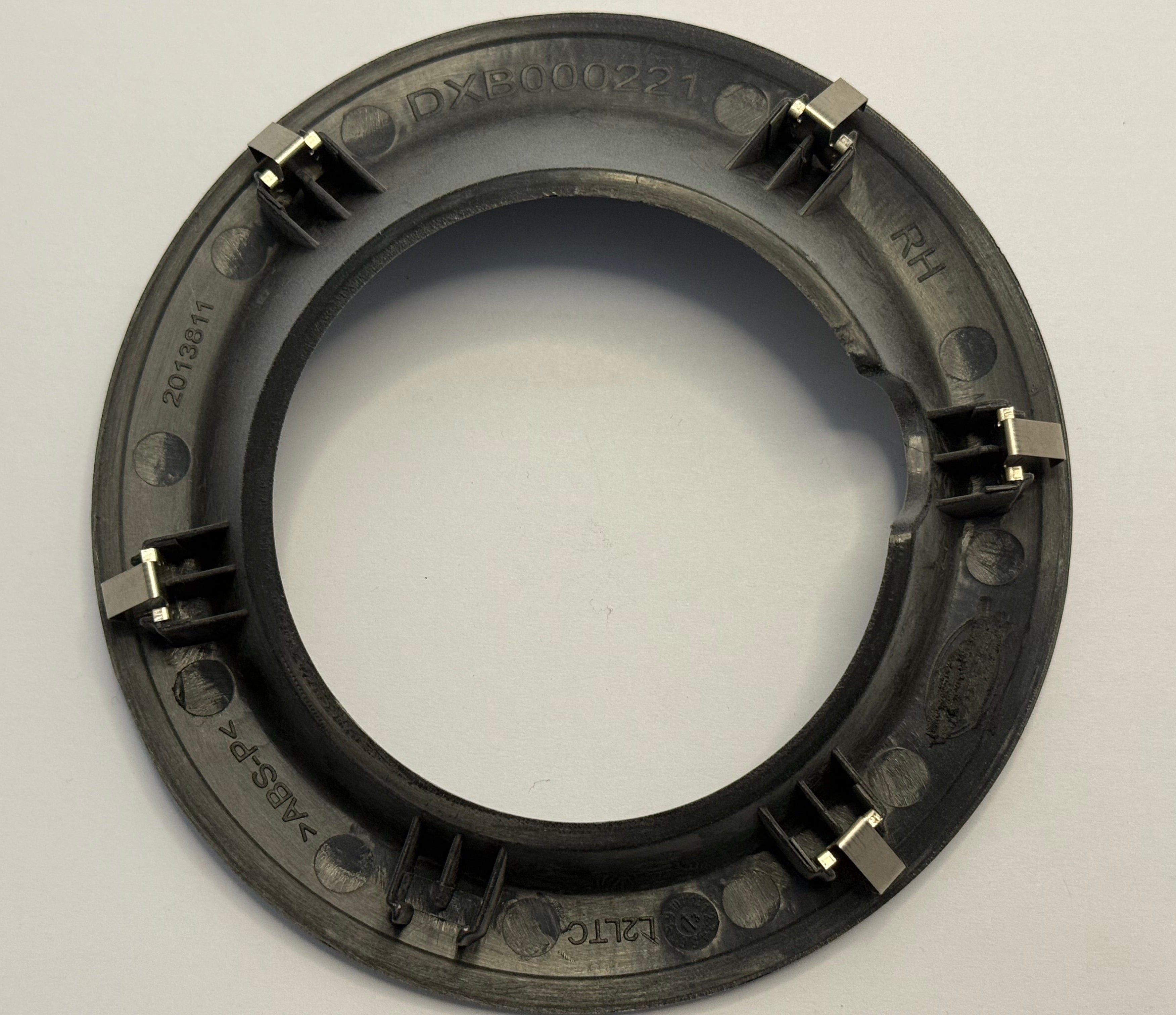 Land Rover DXB000221LML FRONT FOG LAMP BEZEL