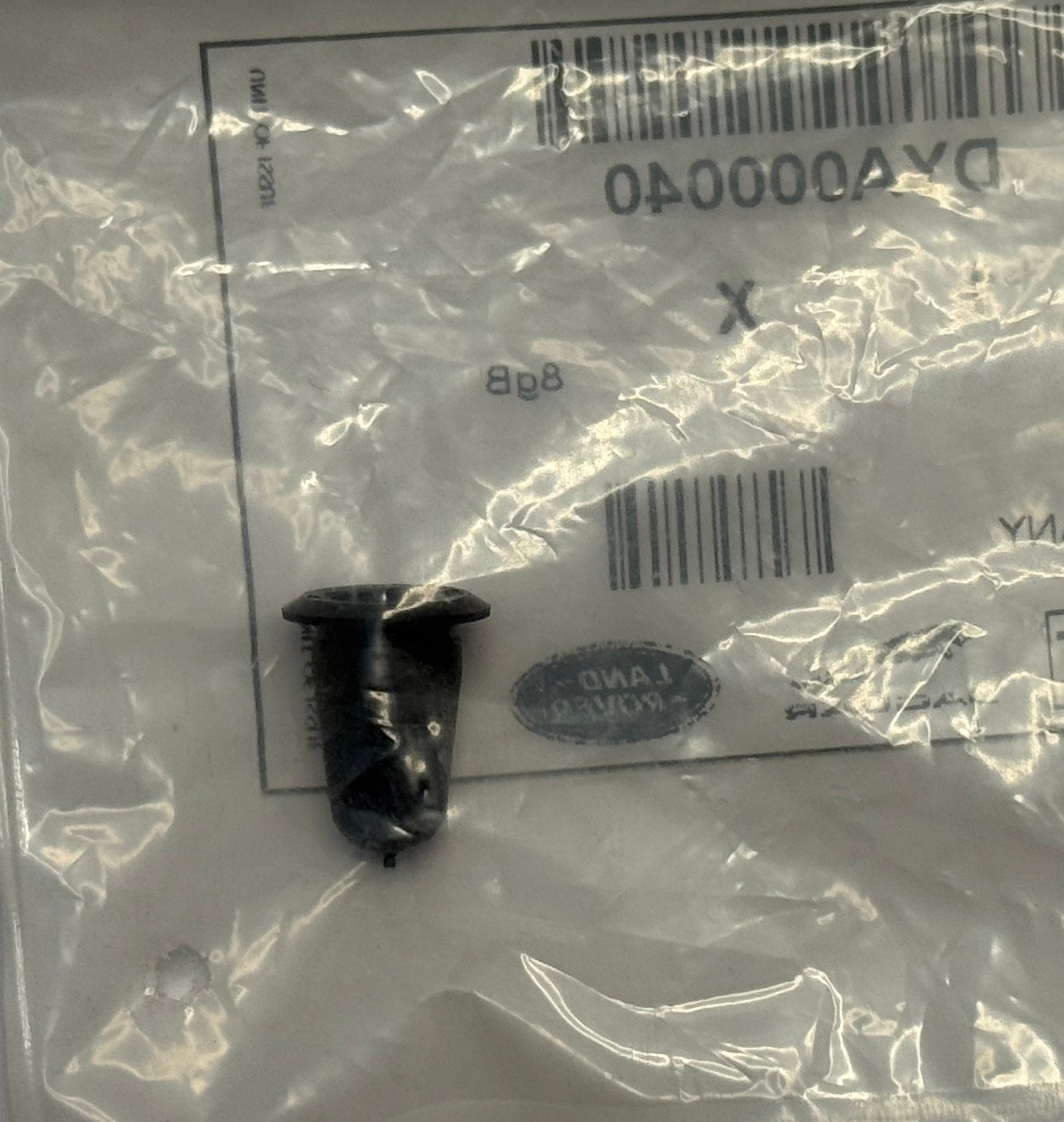 Land Rover, Range Rover DYA000040 RETAINER