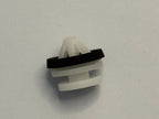 Land Rover DYC500040 MOULDING CLIP
