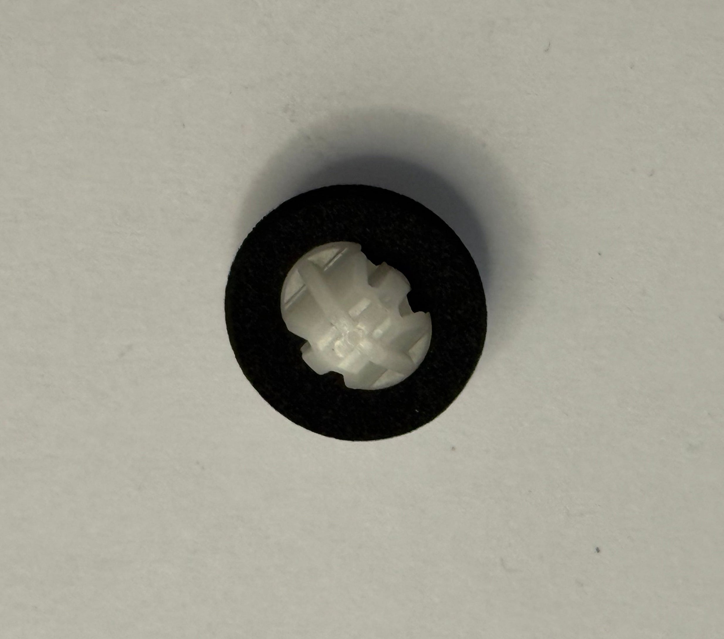 Land Rover DYC500040 MOULDING CLIP