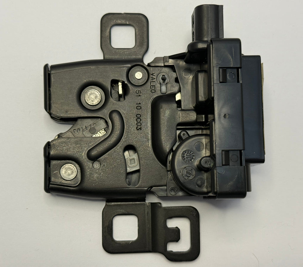 Range Rover FQR500170 UPPER TAILGATE LATCH
