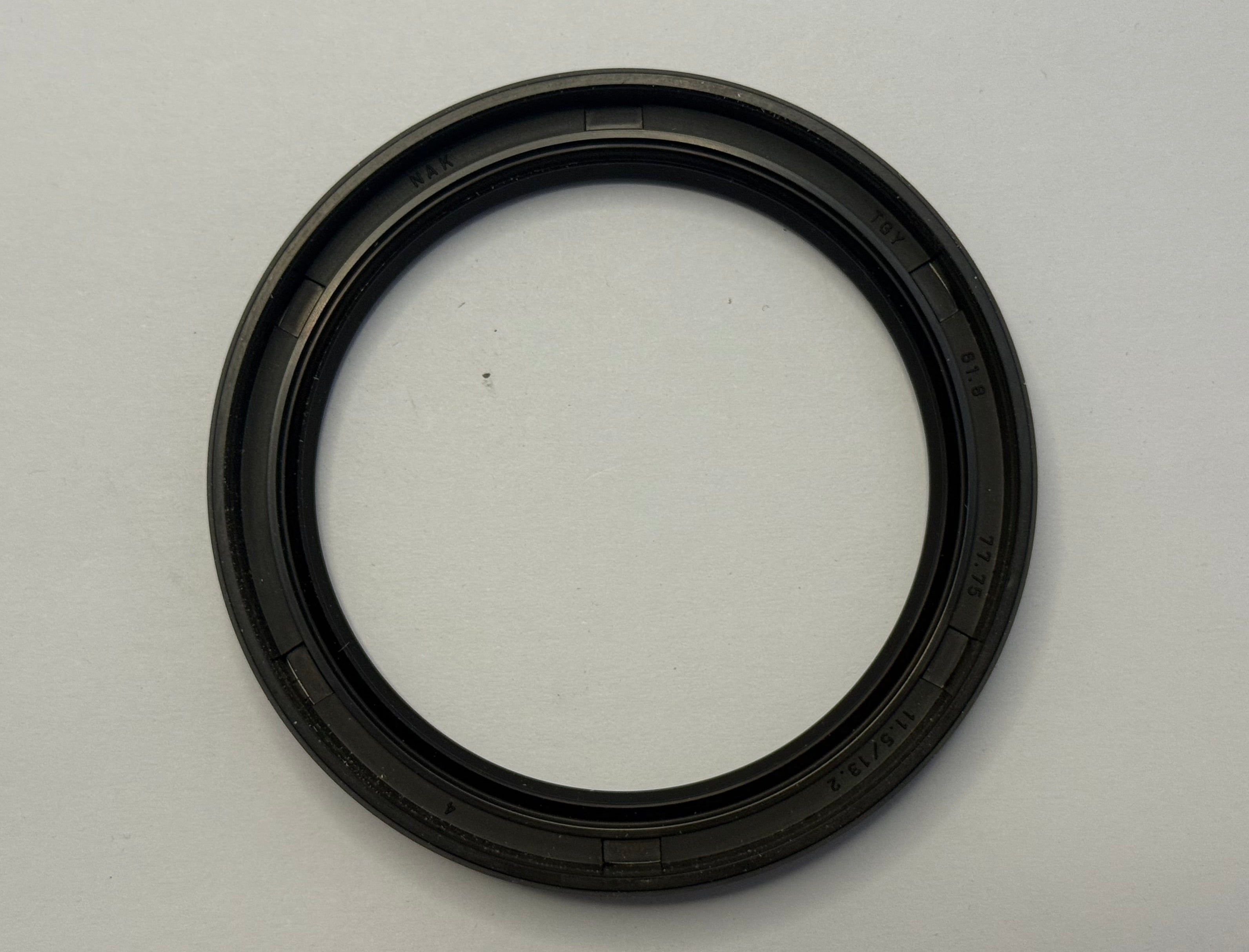 Land Rover, Range Rover HUB SEAL FRC8222