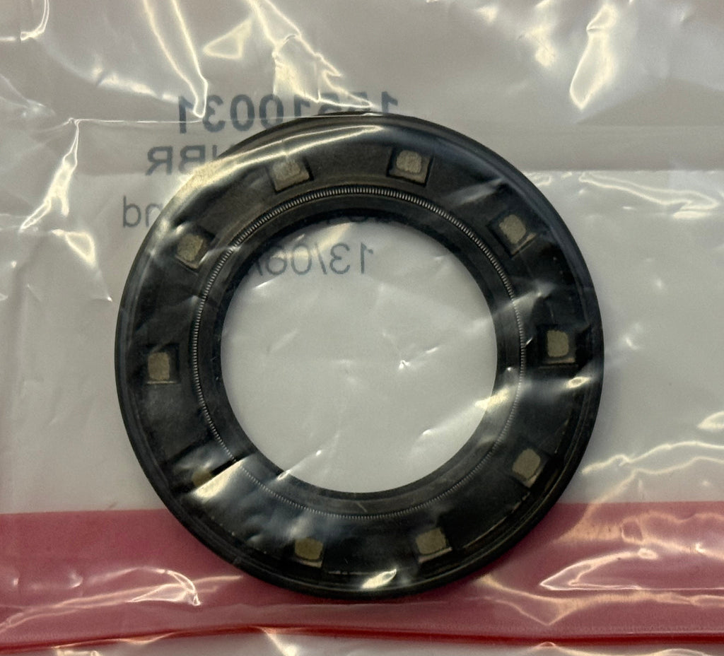 Land Rover DRIVE SHAFT OIL SEAL FTC3276