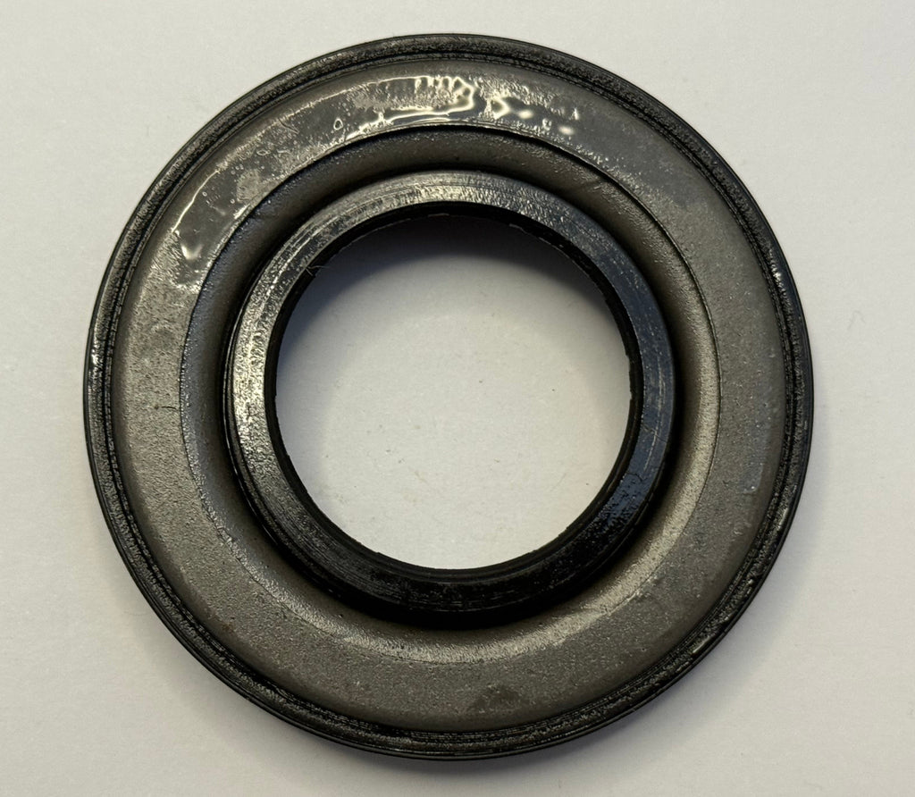 Land Rover, Range Rover AXLE SEAL FTC4822