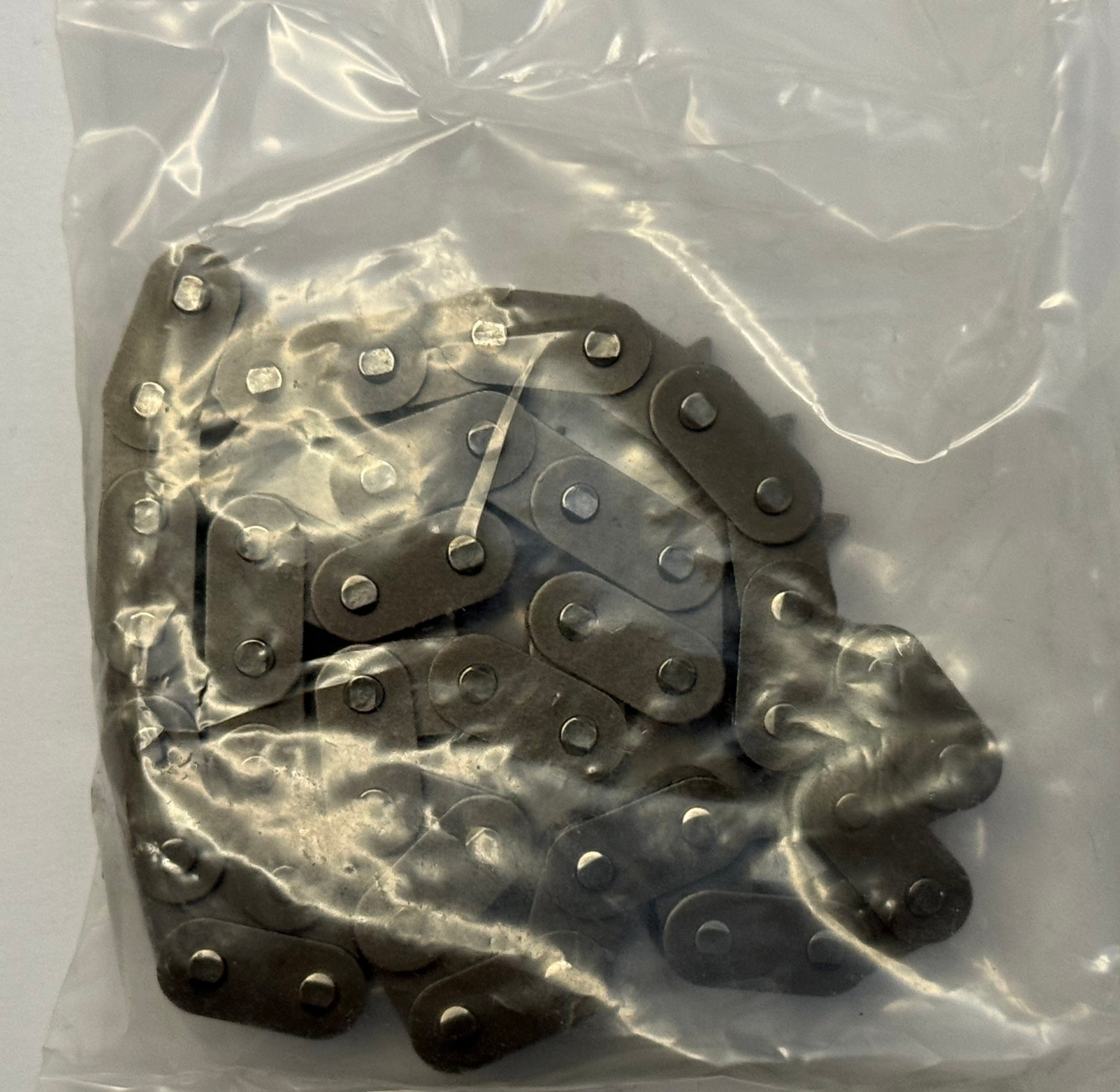 Land Rover OIL PUMP CHAIN LQX100130