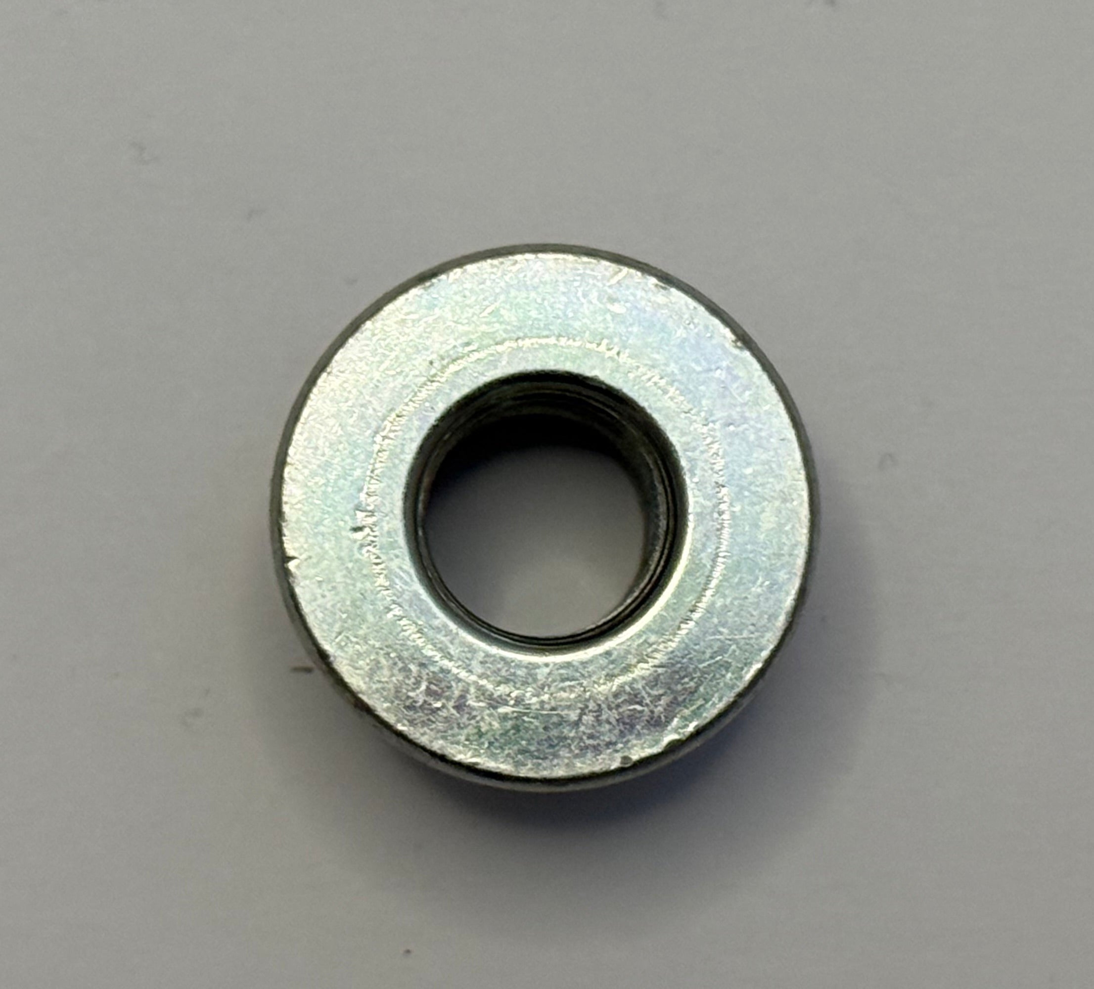 Land Rover, Range Rover Nut LR000055