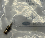 Land Rover, Range Rover A/C CHARGE VALVE LR002940
