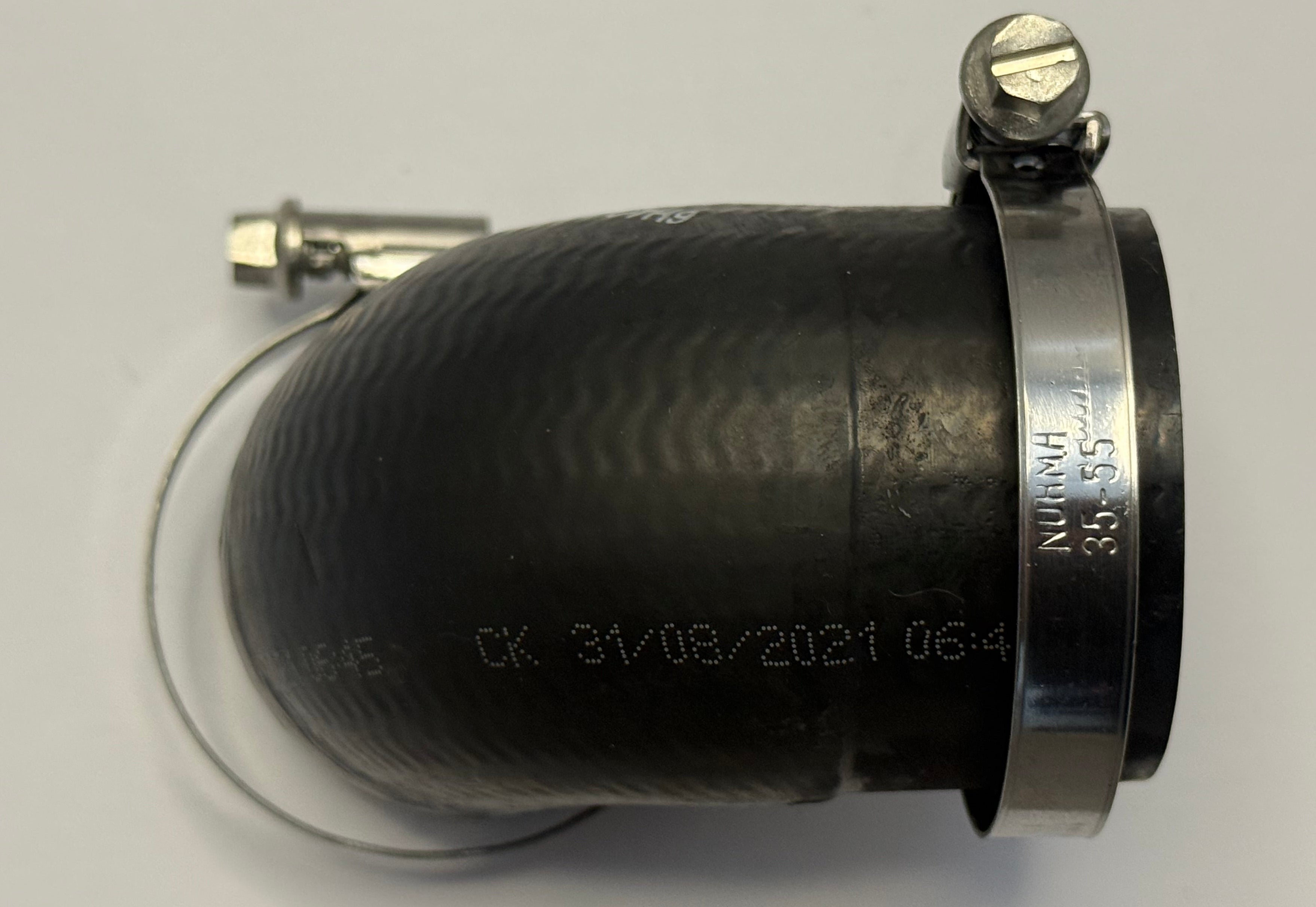 Range Rover TURBO HOSE LR014468