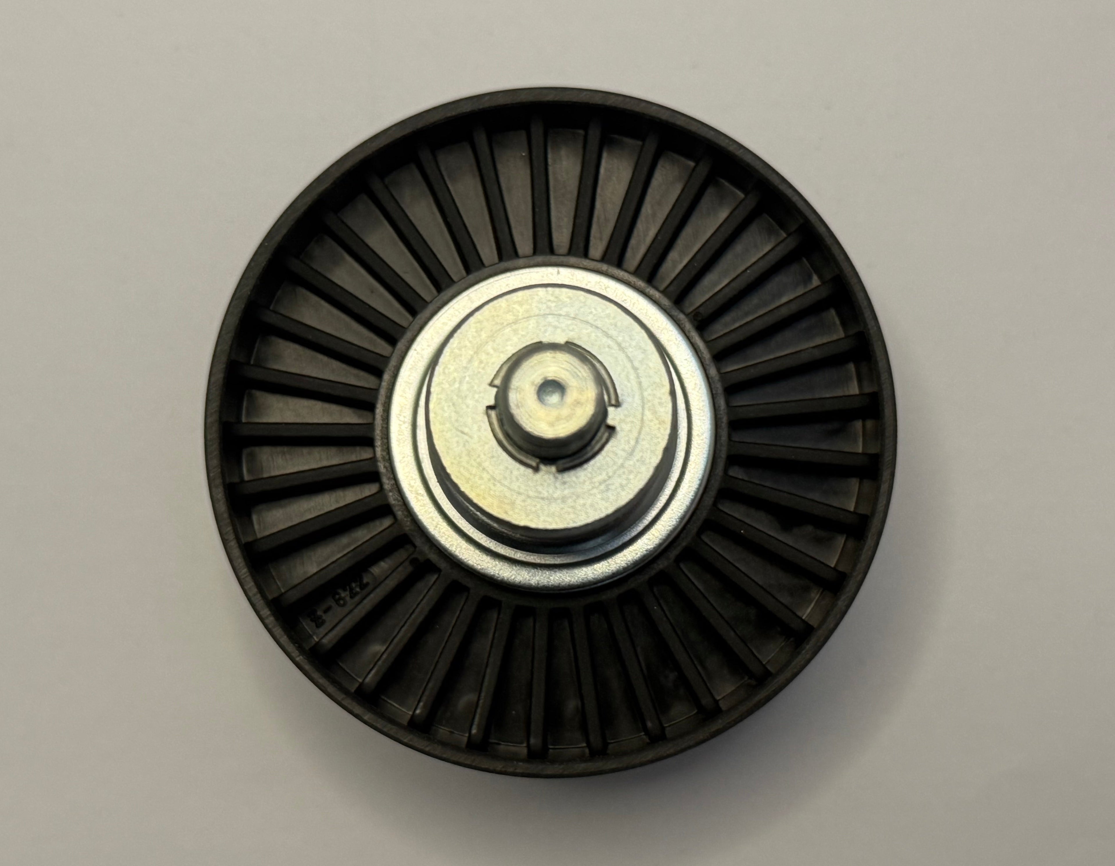 Range Rover Idler Pulley LR025083
