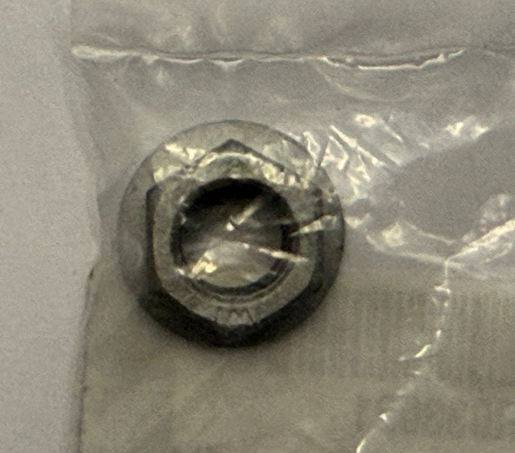 Land Rover, Range Rover WIPER ARM NUT LR033021
