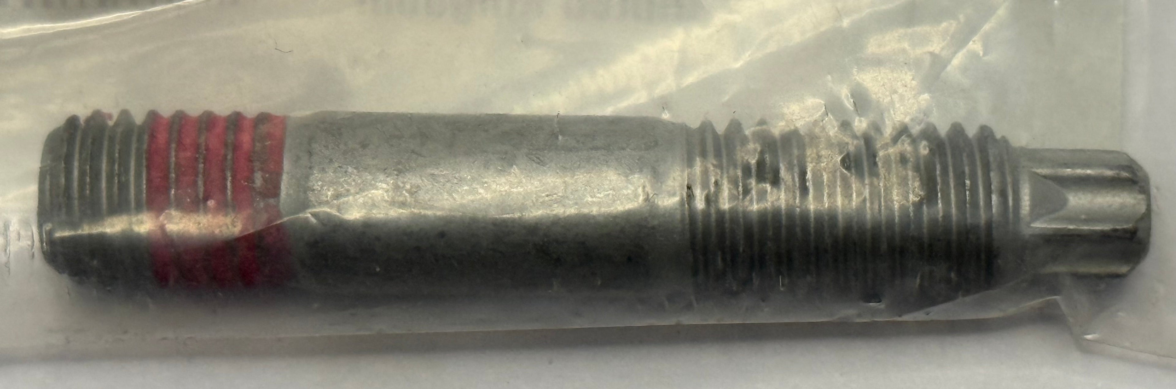 Land Rover STUD LR034032
